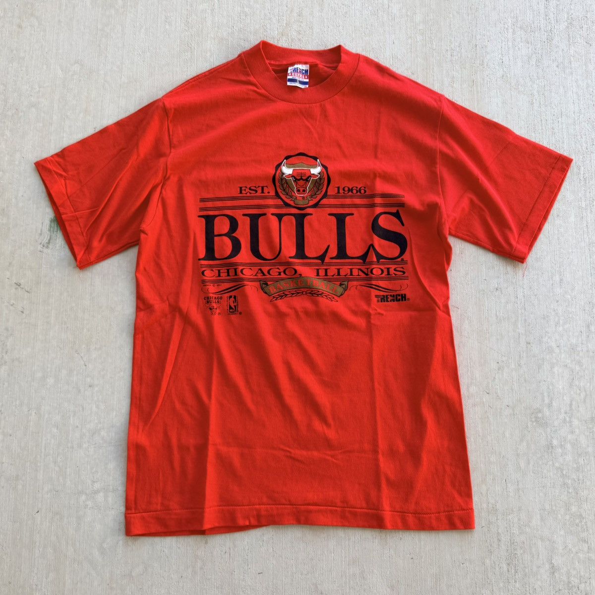 NBA Vintage Chicago Bulls T Shirt 90s Single Stitch Trench Ultra Size US L / EU 52-54 / 3 - 1 Thumbnail