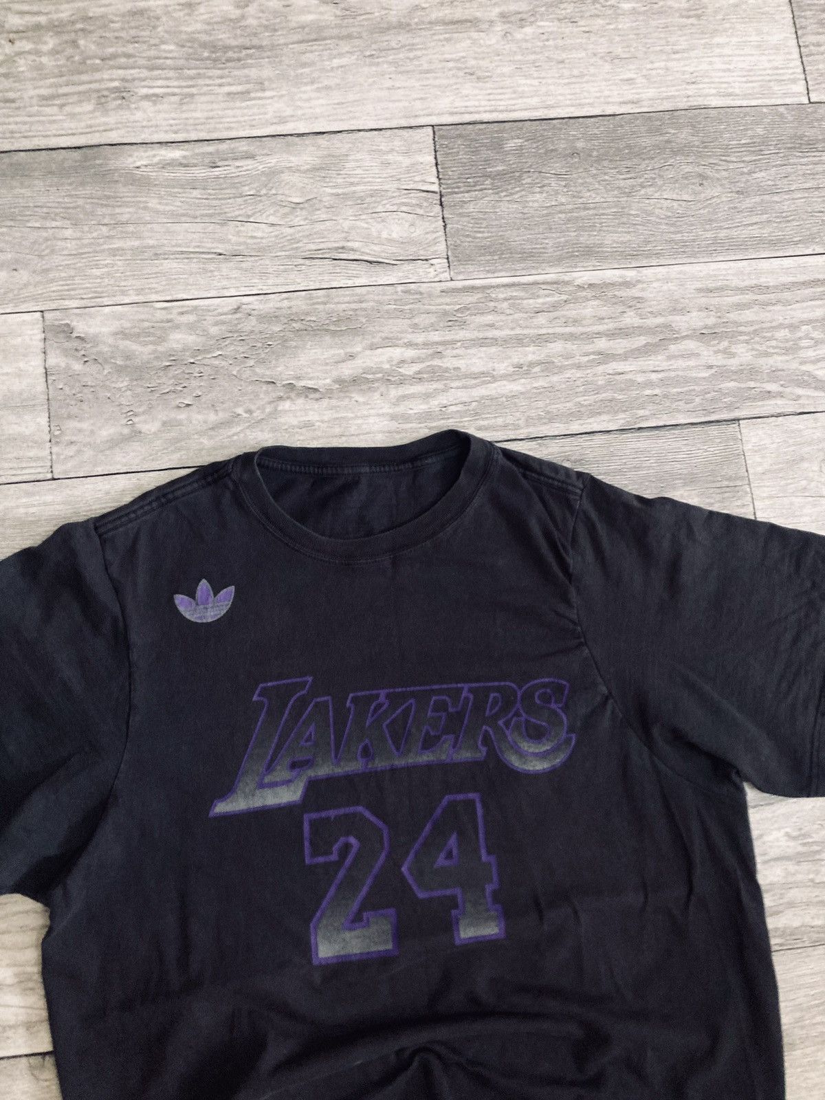 Adidas Vintage adidas nba los angeles lakers bryant tee tshirt L Size US L / EU 52-54 / 3 - 3 Thumbnail