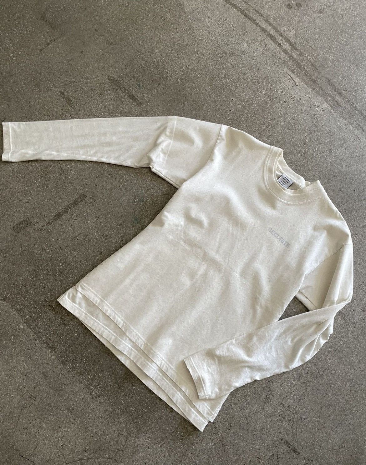 Hanes × Vetements Vetements x Hanes SS17 Securite double layer Securite Tshirt Size US S / EU 44-46 / 1 - 4 Thumbnail