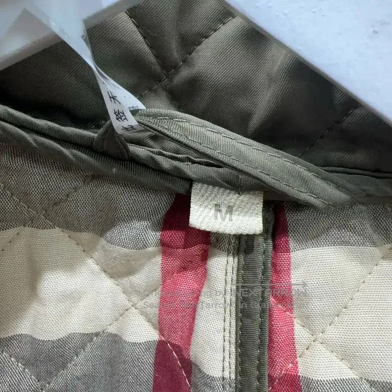 Burberry Burberry Green Women's Winter Cotton Jacket. Size M / US 6-8 / IT 42-44 - 4 Thumbnail
