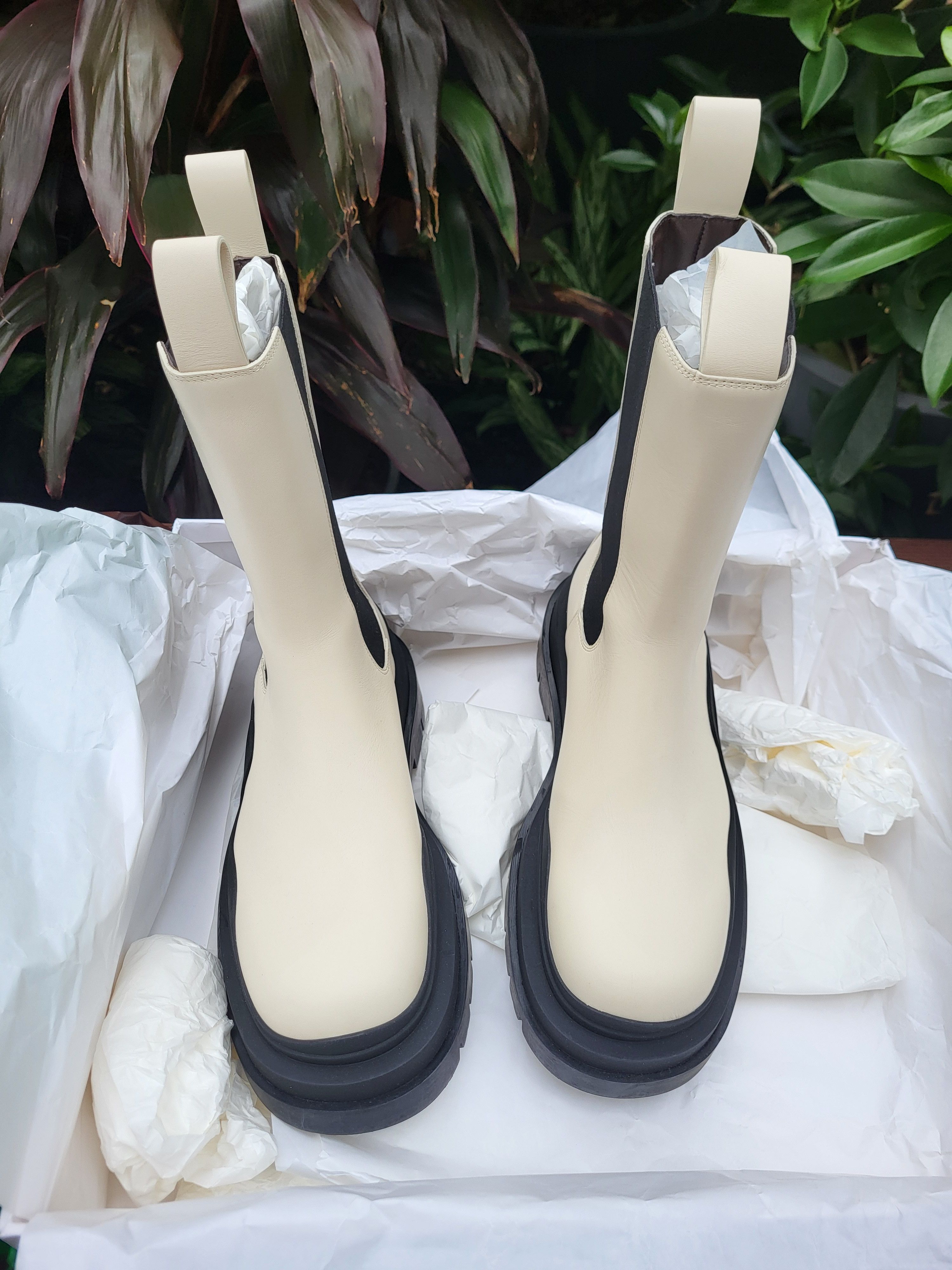 Bottega Veneta Bottega Veneta Tire Chelsea boots 37.5 Size US 7.5 / IT 37.5 - 3 Thumbnail