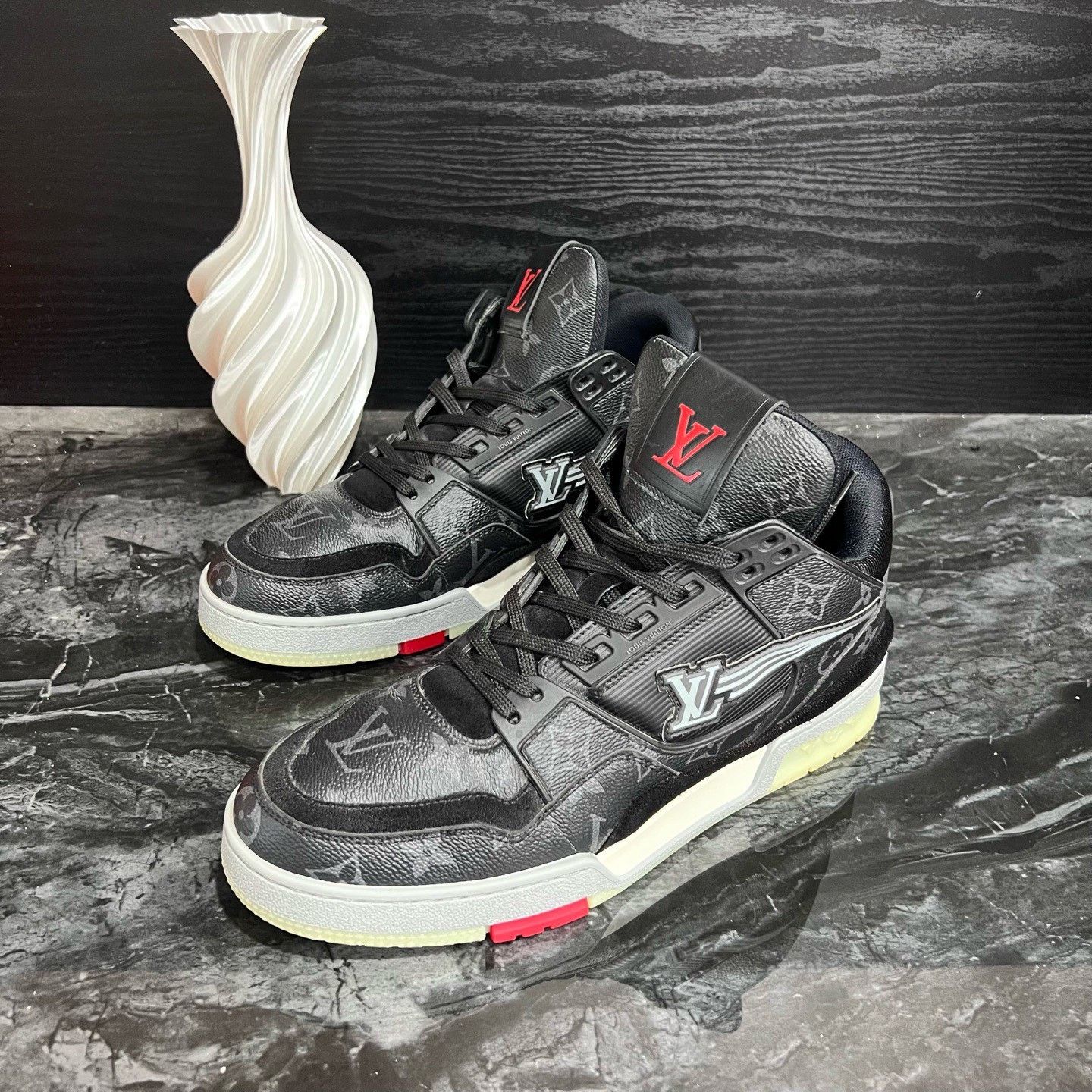 Louis Vuitton LV Monogram High-Top Trainer Sneakers Size US 8.5 / EU 41-42 - 1 Thumbnail