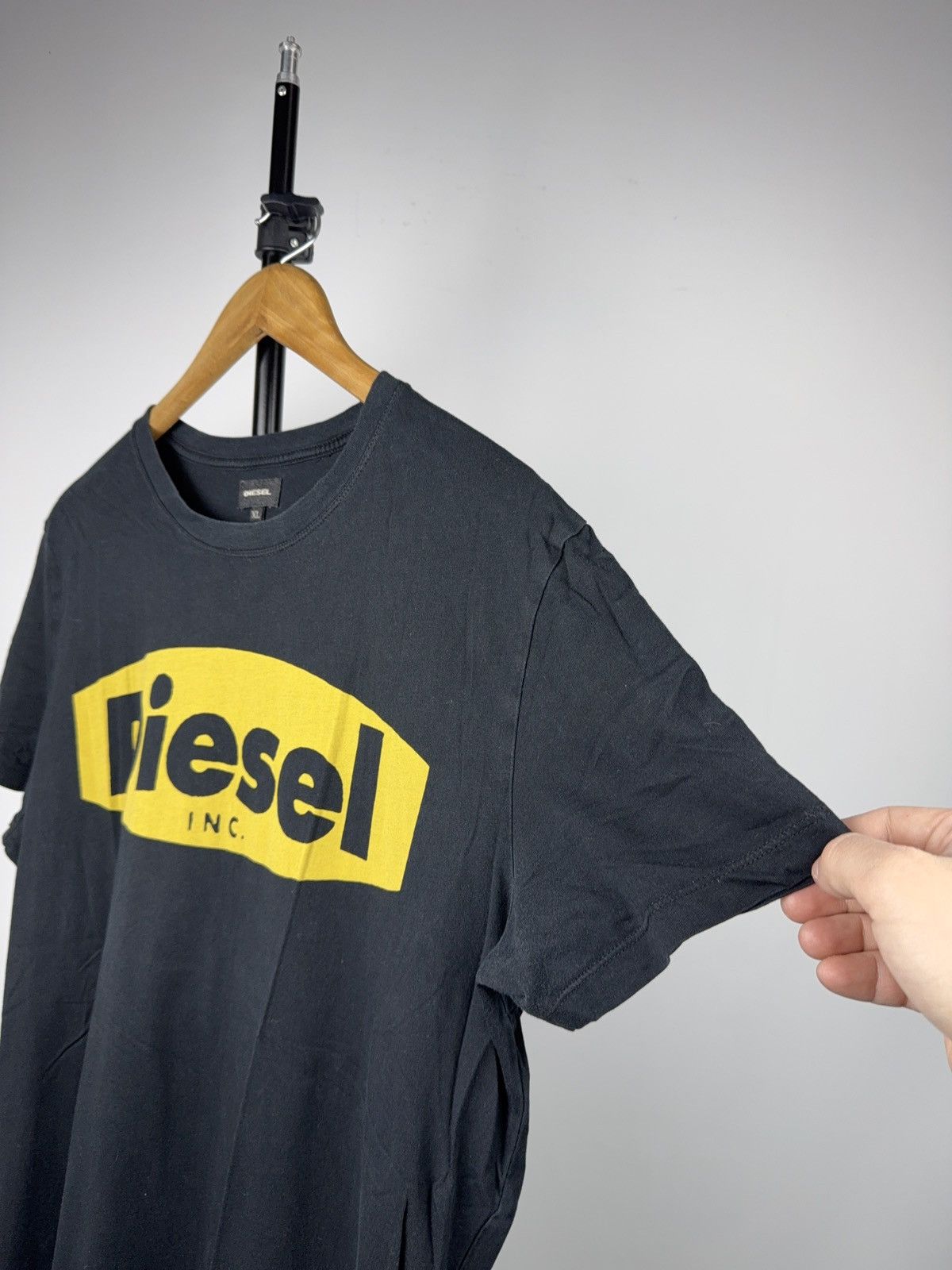 Diesel 00s Luxury Diesel Logo Retro Faded T Shirt Black Y2K Tee Size US XL / EU 56 / 4 - 4 Thumbnail