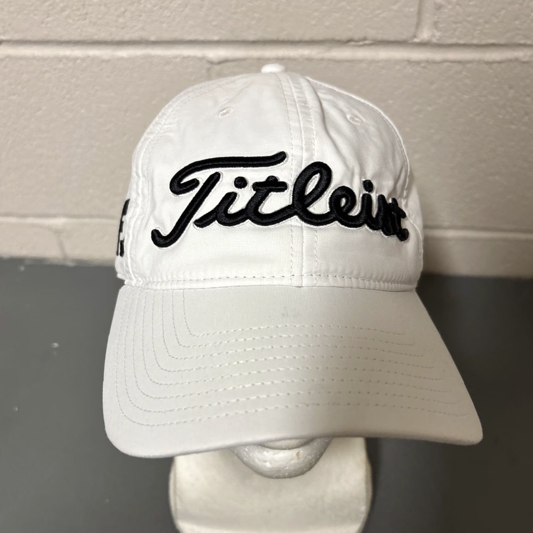 Titleist Titleist Golf Hat Foot Joy FJ Baseball Cap Strapback Adjustable White Black Men Adjustable Cap White Baseball Cap Size ONE SIZE - 3 Thumbnail