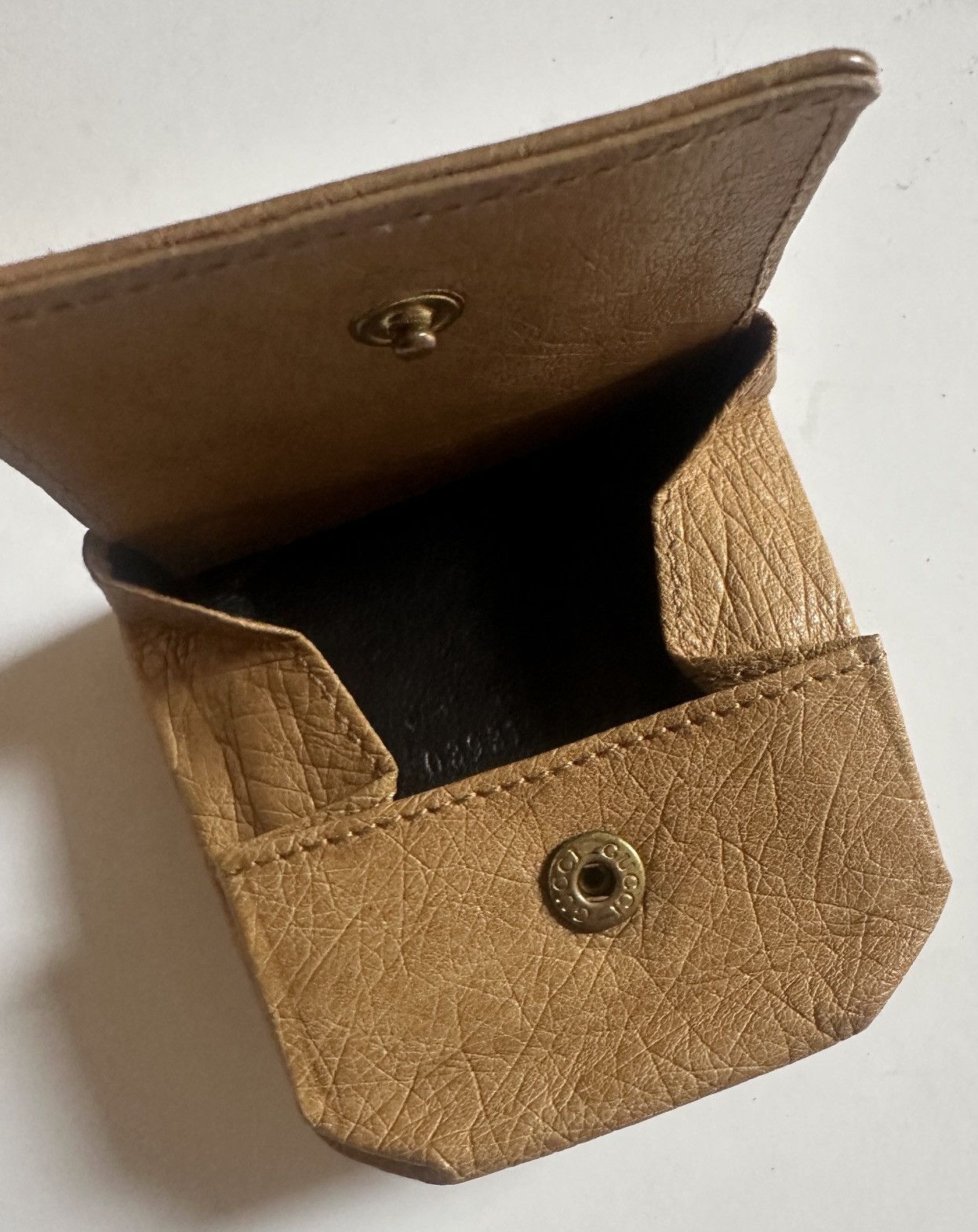 Gucci 🖤🖤Vintage Gucci Pouch in Ostrich Leather🖤🖤 Size ONE SIZE - 5 Thumbnail