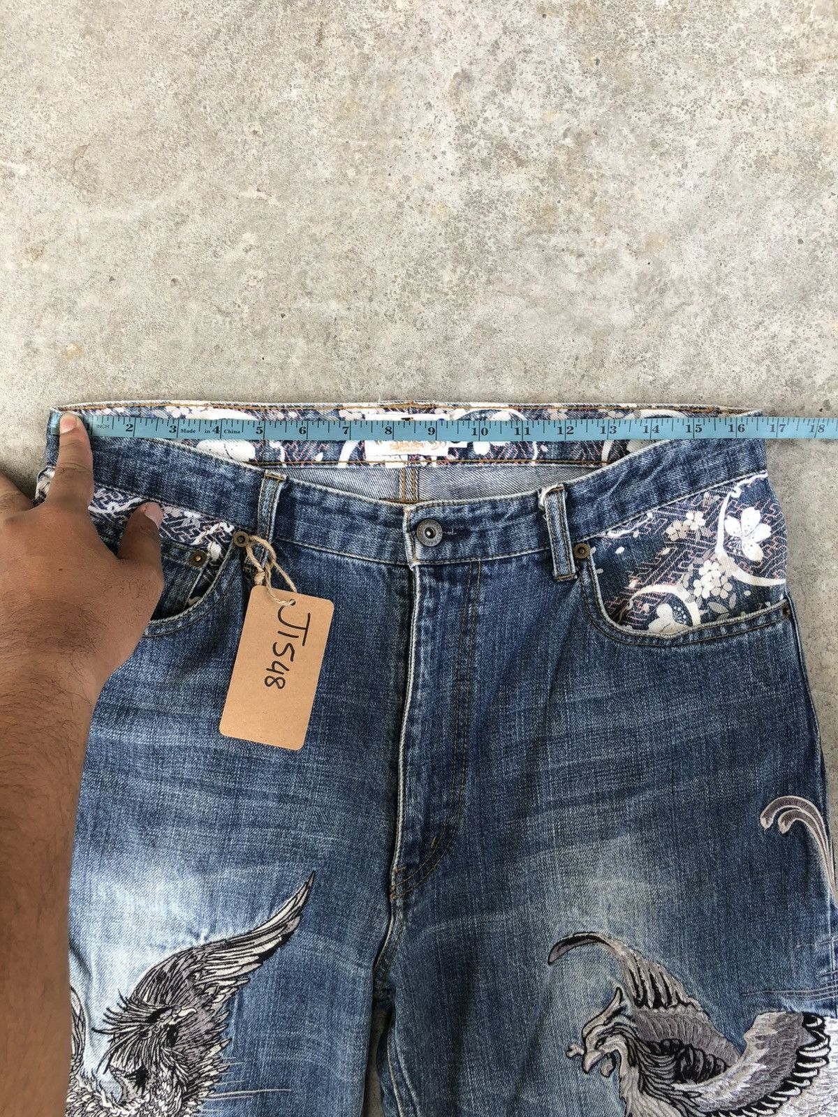 Karakuri Tamashii Karakuri Tamashii Embroidered Jeans Distressed Denim Size US 33 - 21 Thumbnail