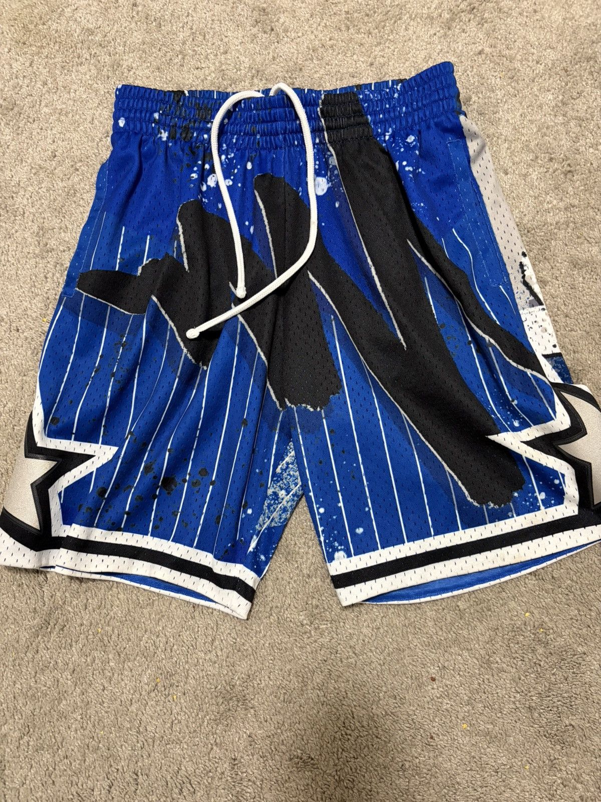 Mitchell & Ness Mitchell & Ness Magic basketball shorts size men M Size US 32 / EU 48 - 1 Thumbnail