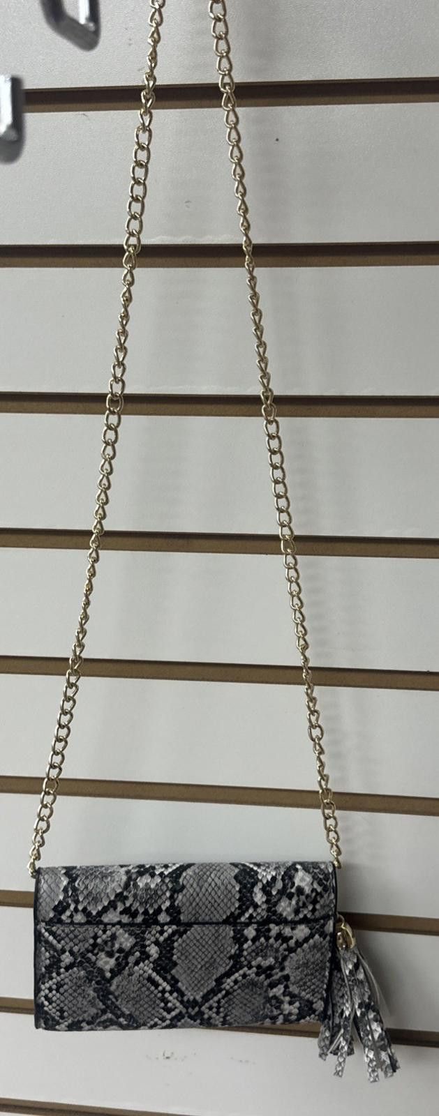 The Unbranded Brand Snake Print Box Bag Chain Black White Gold Tone Chain Size ONE SIZE - 6 Thumbnail