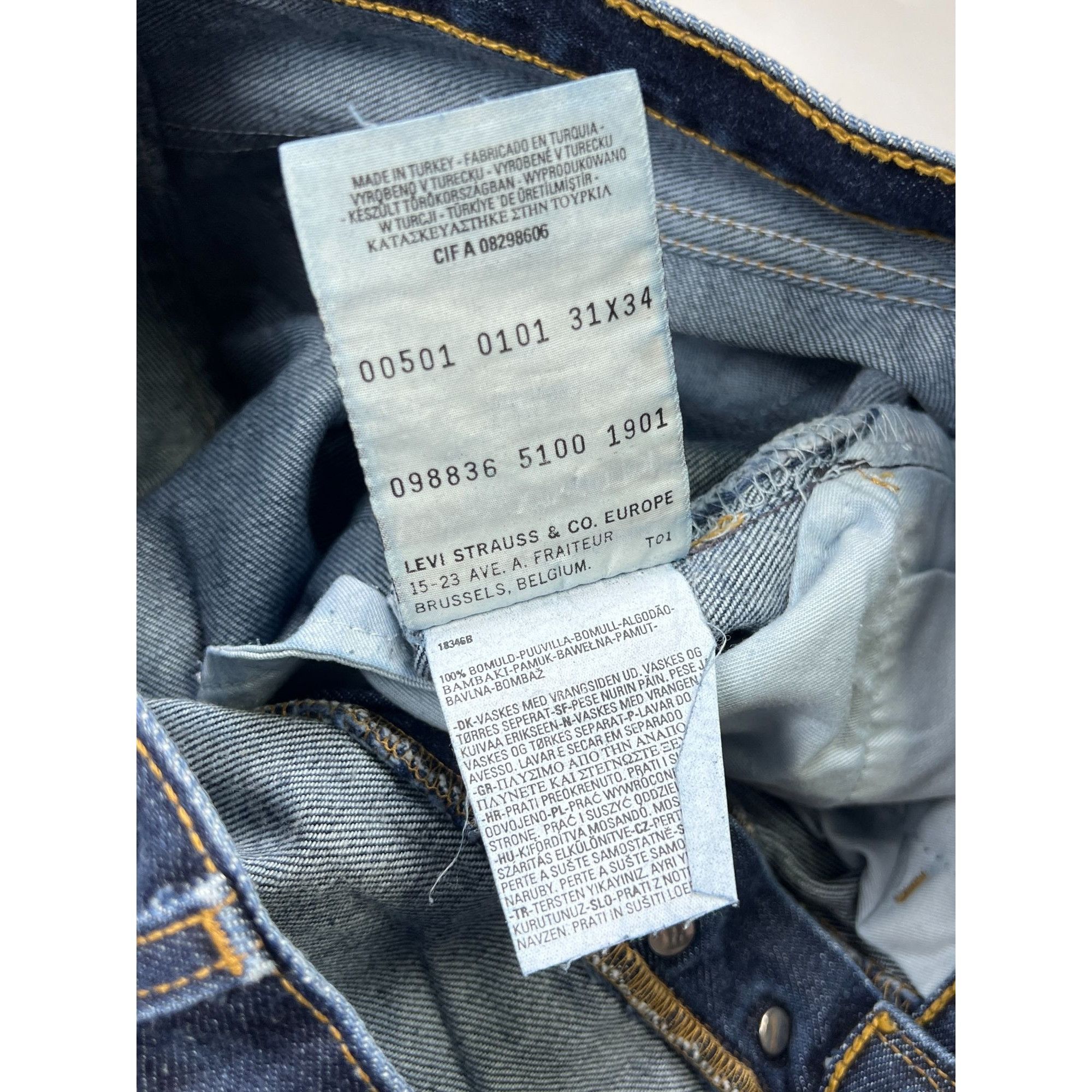 Levi's Levi’s 501 Dark Blue Denim Jeans Pants (Y0925) Size US 31 - 8 Thumbnail