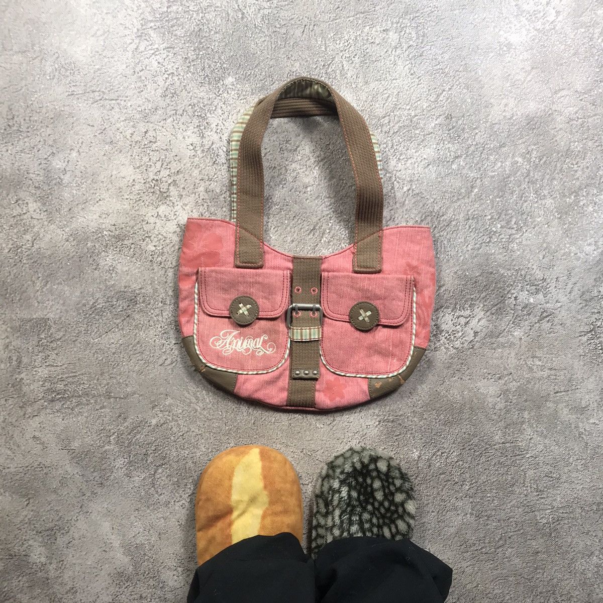 Vintage Vintage Y2K Pink Pocket Shoulder Bag Japanese Streetwear OS Size ONE SIZE - 1 Thumbnail