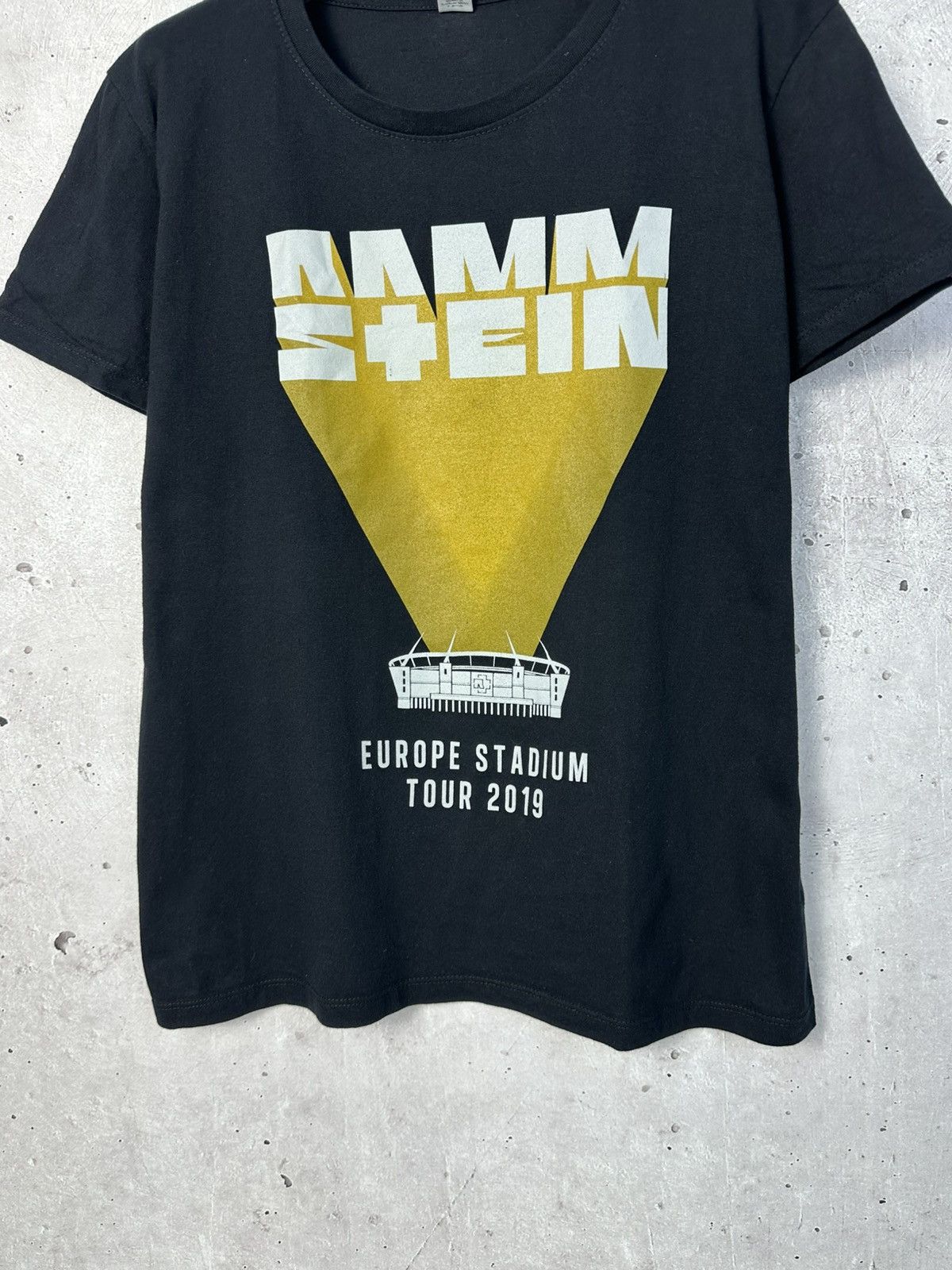 Band Tees Rammstein World Tour Black Printed Short Sleeve T-shirt Size XL / US 12-14 / IT 48-50 - 3 Thumbnail