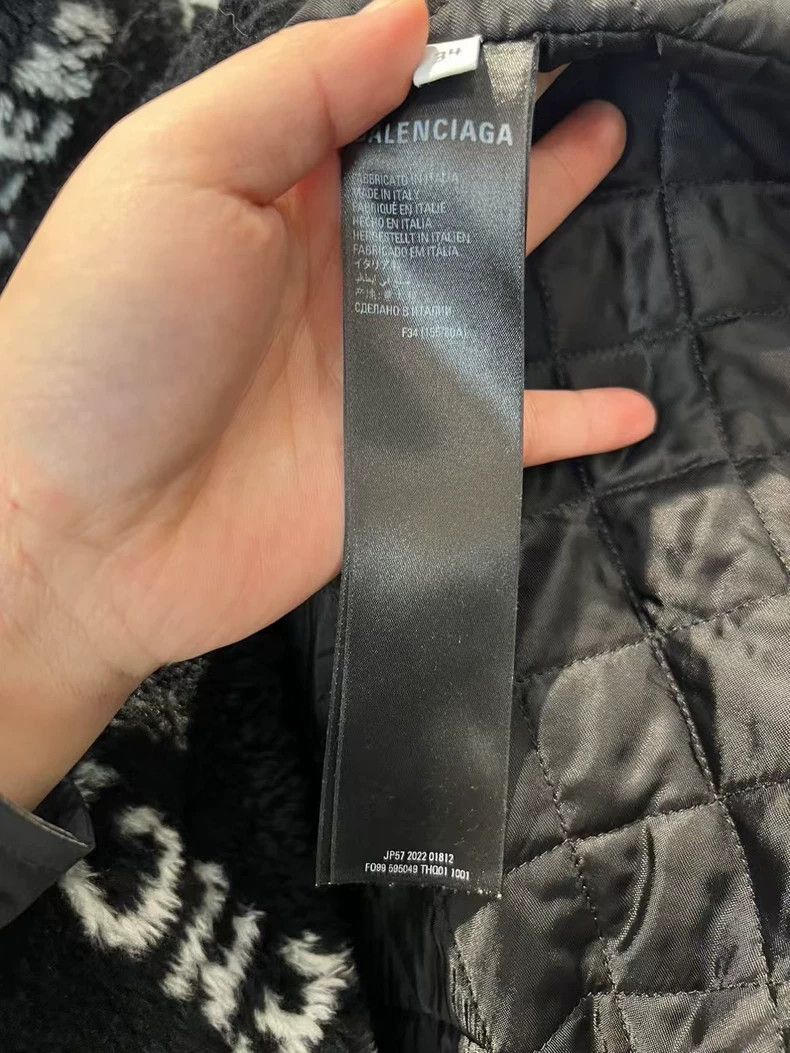 Balenciaga Balenciaga Teddy Fur Jacket Full of Print jacket 2501-Nexta Size XXS / US 00 / IT 34 - 8 Thumbnail