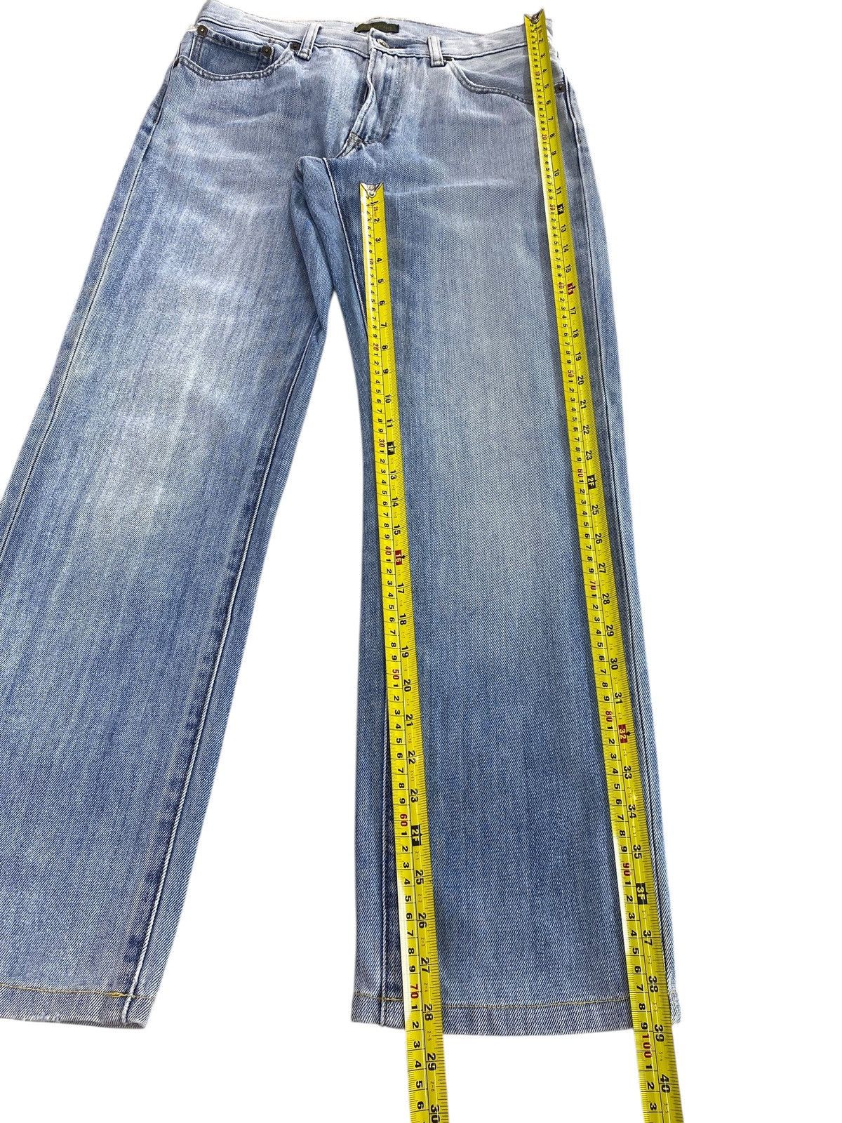 Uniqlo Uniqlo Acid Faded Wash Straight Cut Style Jeans Size US 31 - 8 Thumbnail