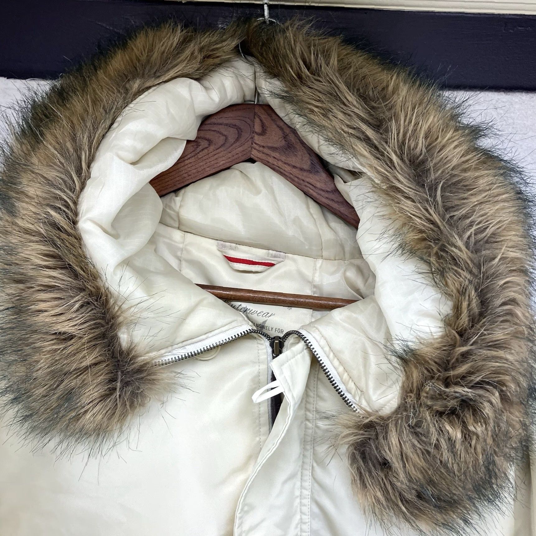 Guess GUESS Women's Puffer Jacket Down Feather Filled Full Zip Faux Fur Hood Large Beige Mid-Length Winter Fall Size L / US 10 / IT 46 - 6 Thumbnail