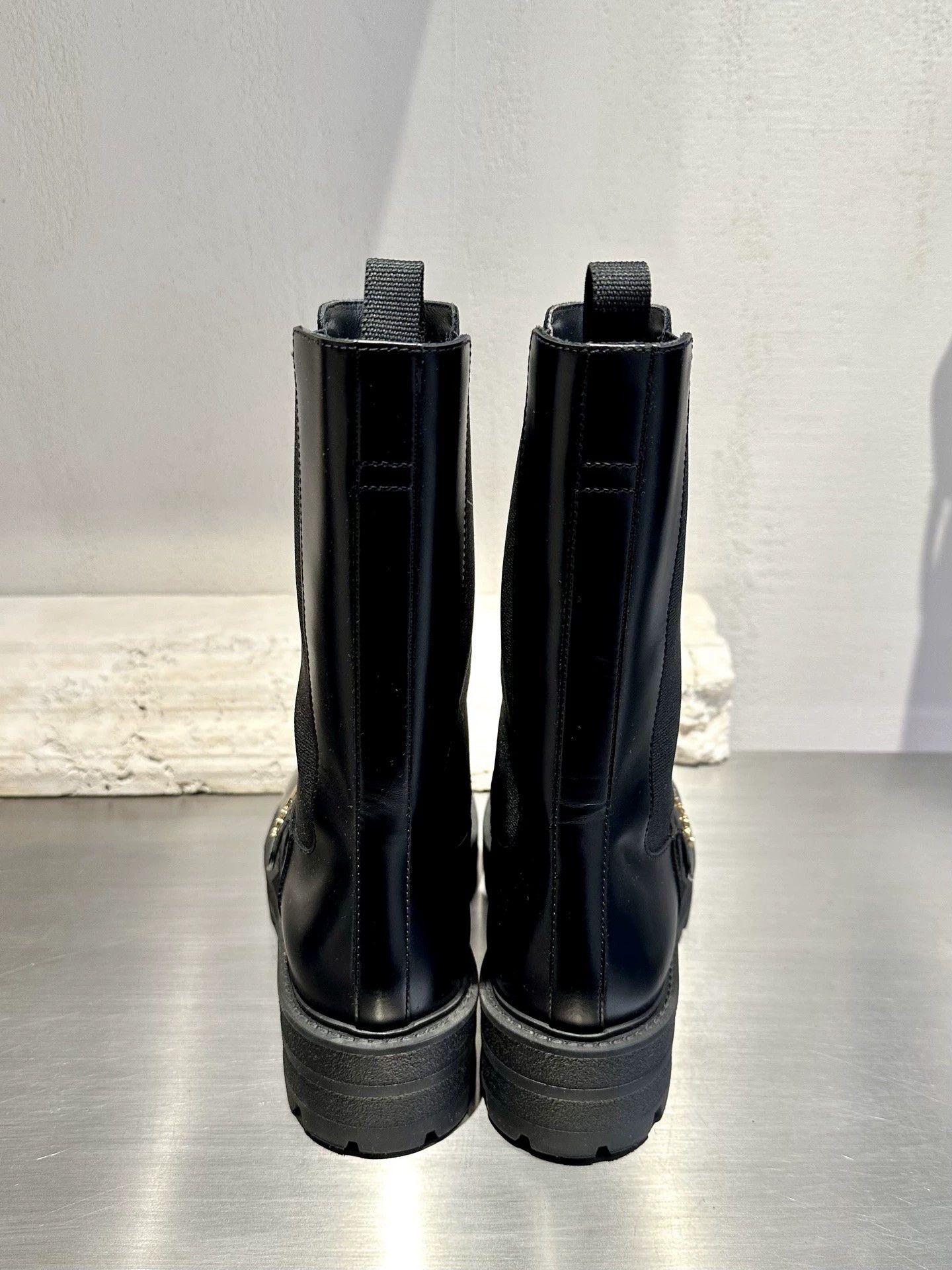 Dior Dior Pre-Owned Black Short Plat Boot 36.5 Toe Scuff Size US 6 / IT 36 - 3 Thumbnail