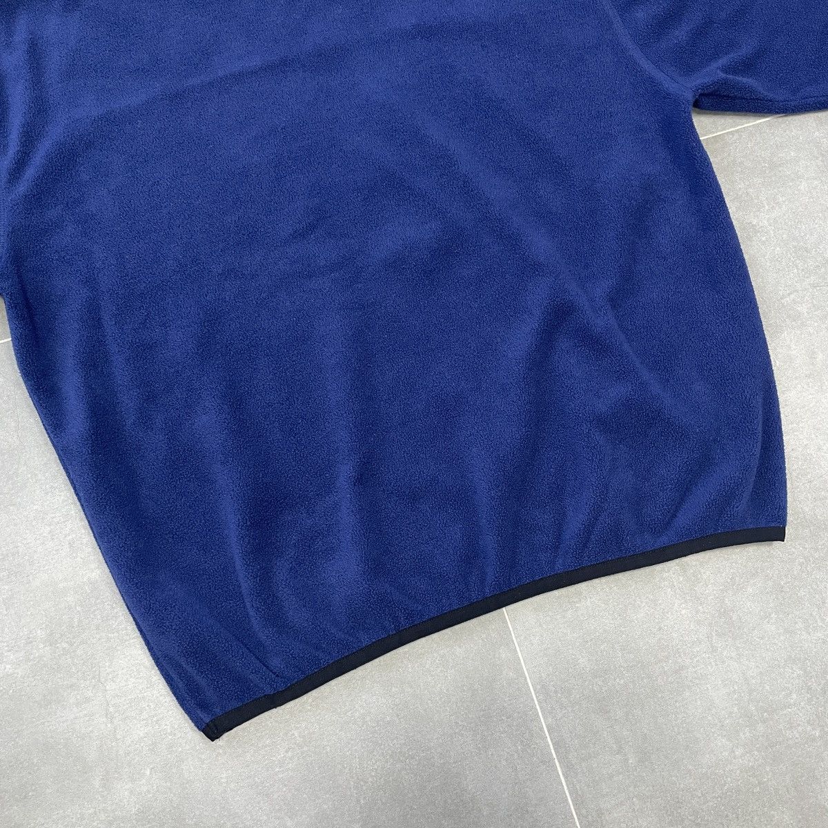 Adidas × Vintage Vintage Adidas Fleece Sweatshirt Size L Size US L / EU 52-54 / 3 - 18 Thumbnail