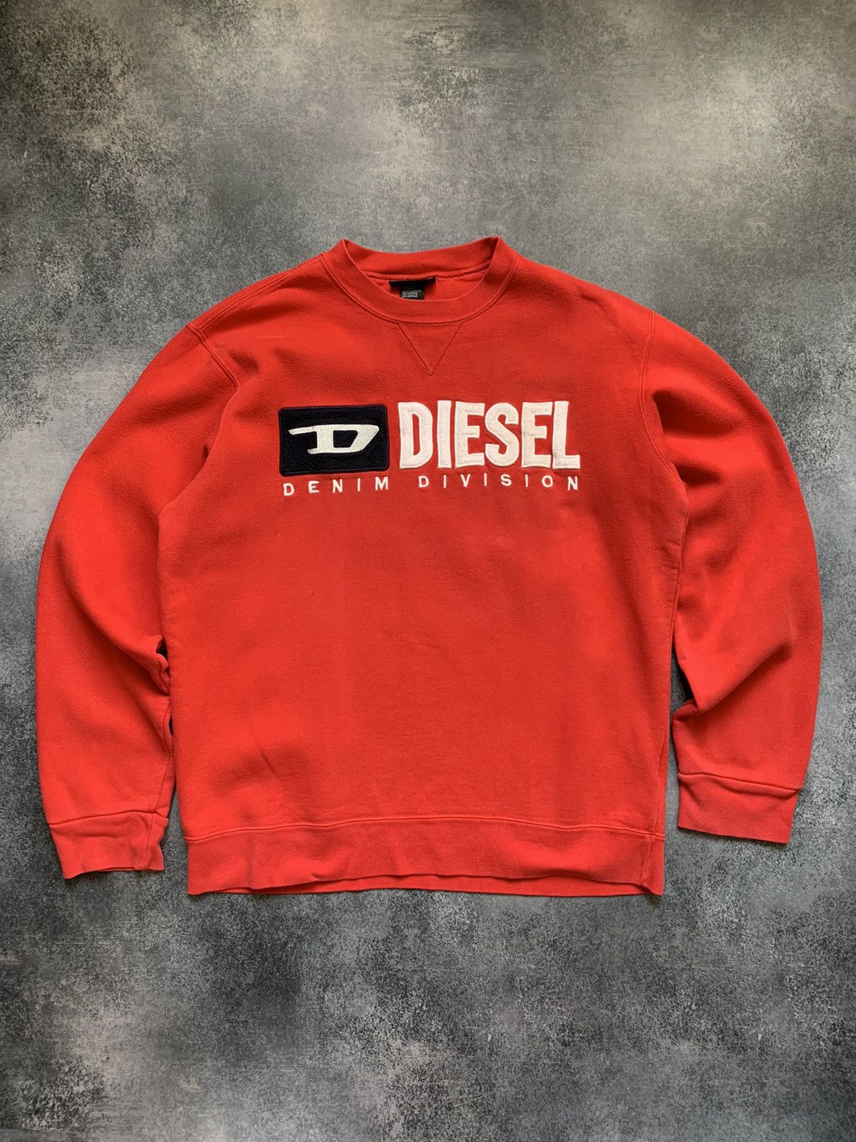 Diesel × Japanese Brand × Vintage Vintage Diesel Big Center Logo Sweatshirt y2k Size US M / EU 48-50 / 2 - 2 Thumbnail