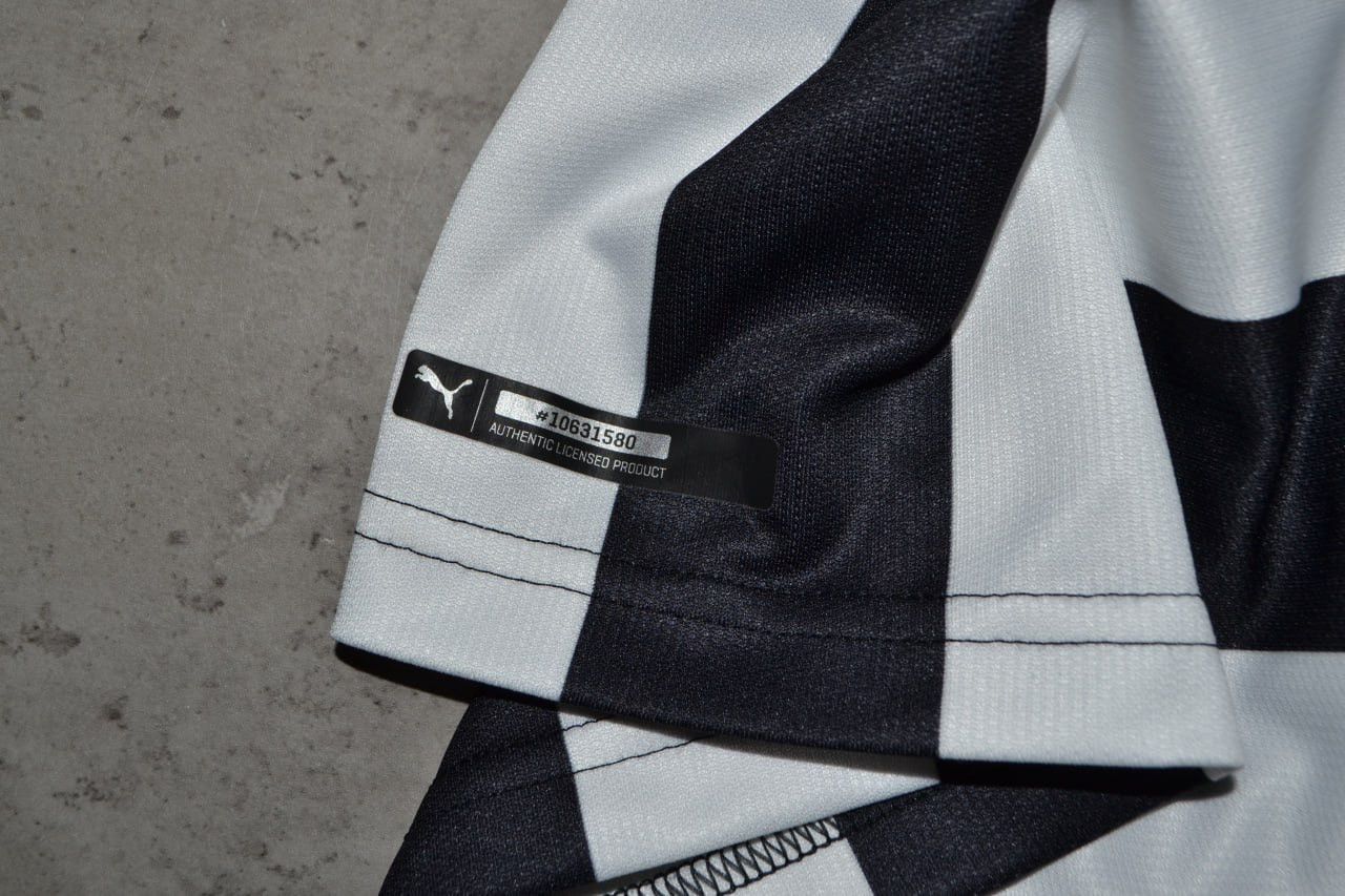 Puma Puma Newcastle United Home football shirt Jersey Size XL Size US XL / EU 56 / 4 - 9 Thumbnail