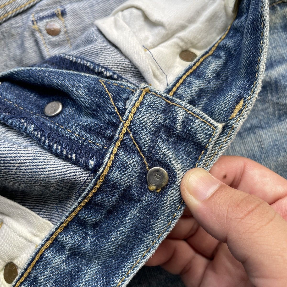 Levi's Vintage Levi’s 503 Big E Ripped Jeans Selvedge Denim Pants Size US 31 - 8 Thumbnail