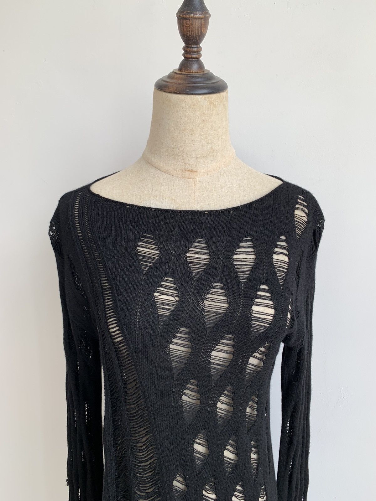 Alexander McQueen Alexander McQueen Distressed Knit Tops Size L / US 10 / IT 46 - 7 Thumbnail