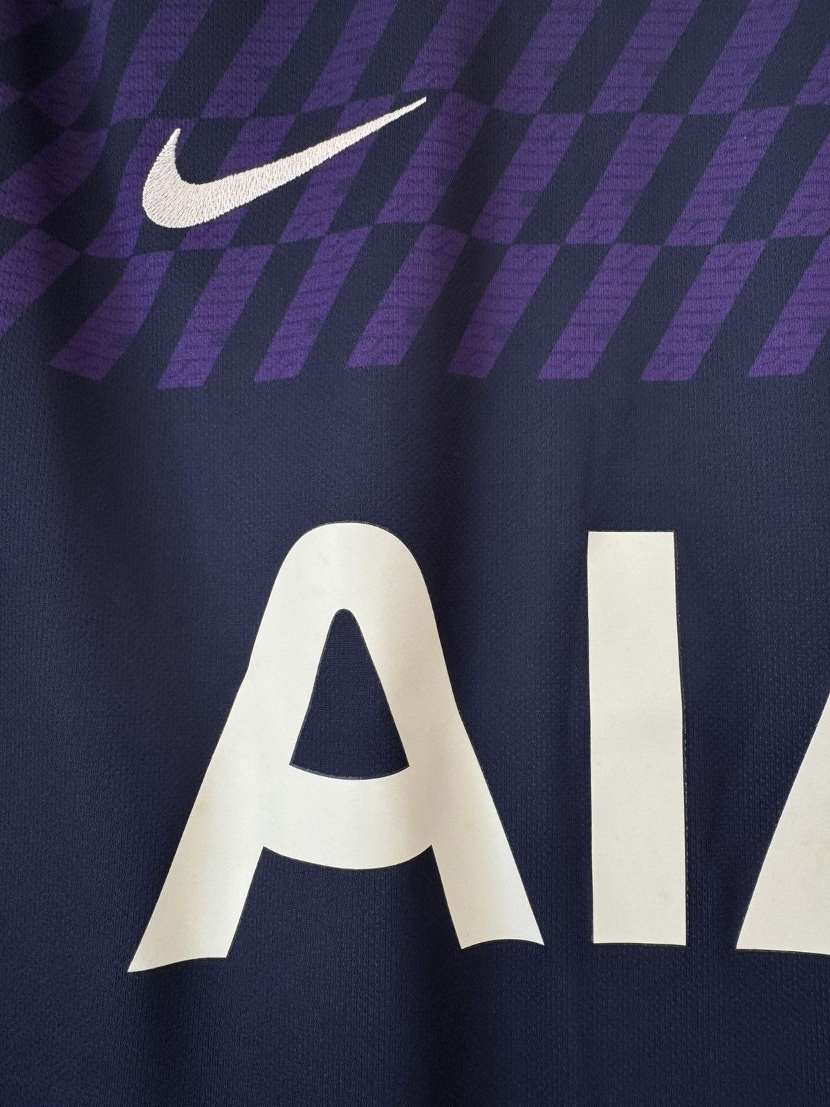 Nike Tottenham Hotspur 2019-2020 Home Soccer Jersey Nike Shirt Size US L / EU 52-54 / 3 - 9 Thumbnail