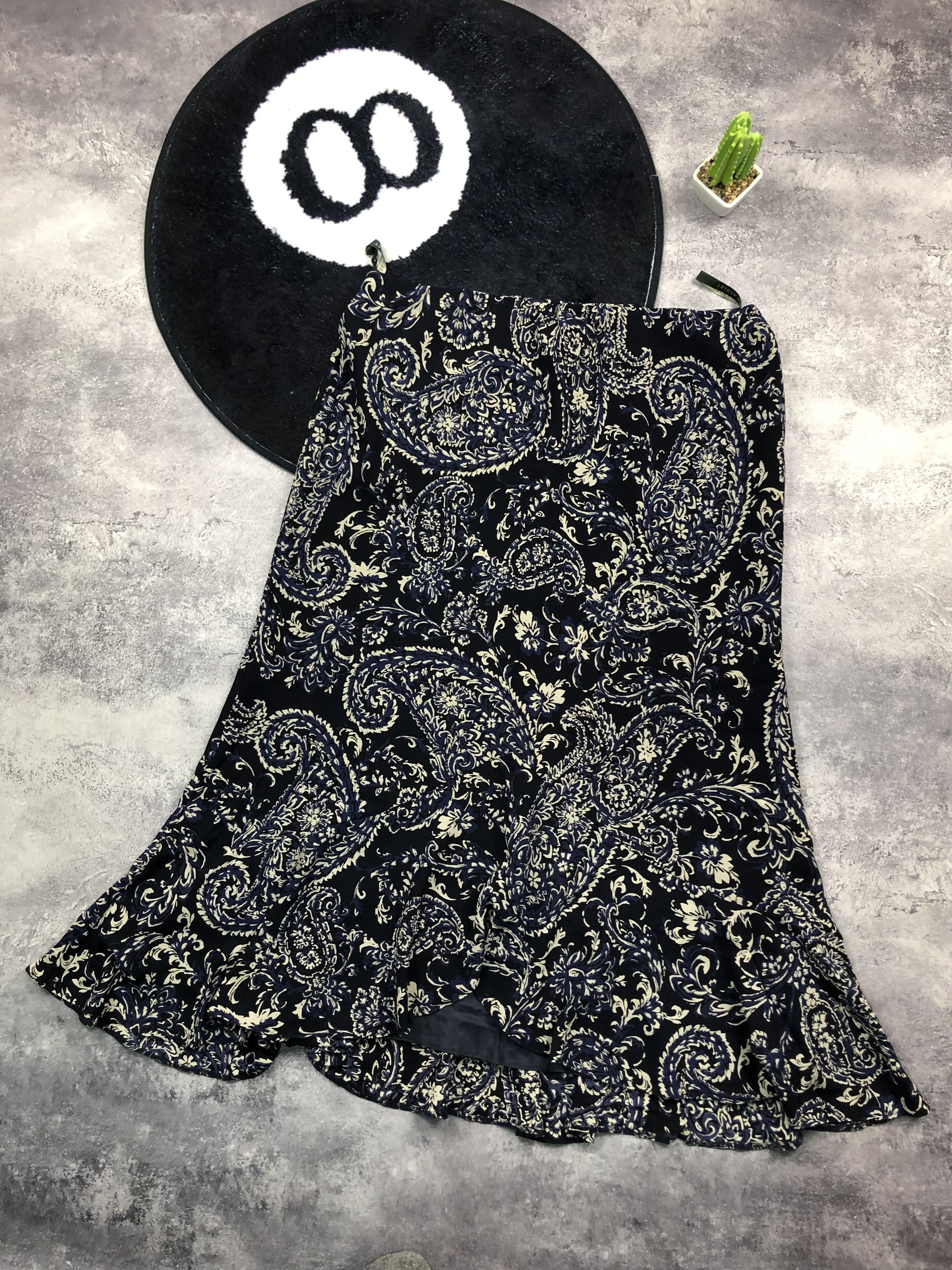 Laura Ashley LAURA ASHLEY Vintage Maxi Y2k Monogram Skirt Streetwear Size 30" / US 8 / IT 44 - 1 Thumbnail
