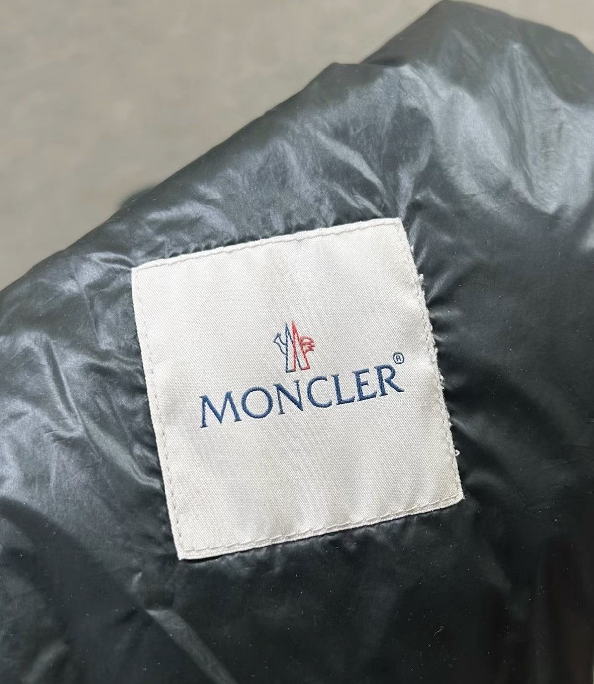 Moncler Moncler Color-Block Lightweight Down Hooded Jacket J16 Size US L / EU 52-54 / 3 - 4 Thumbnail
