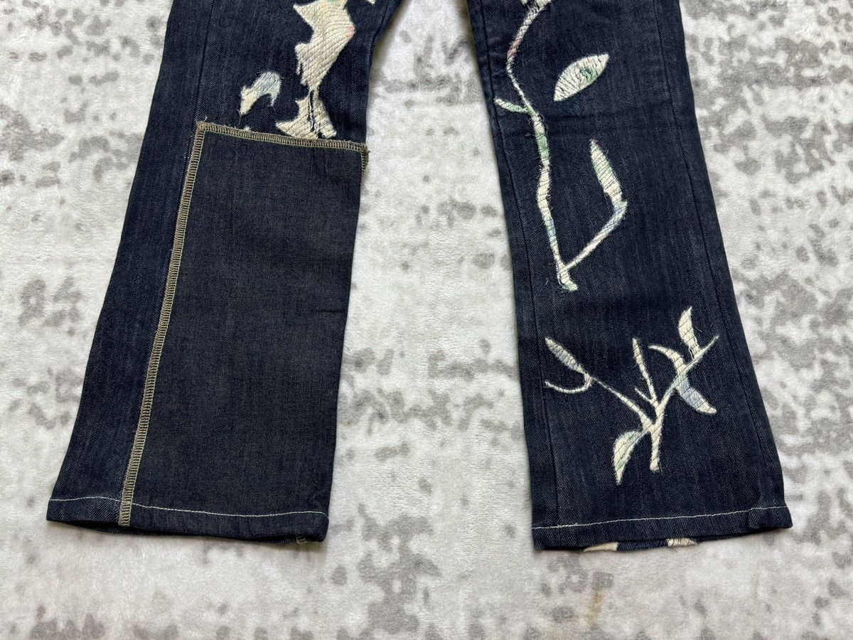 Marithe + Francois Girbaud Marithé + François Girbaud Cropped Flare Patchwork Denim Size 27" / US 4 / IT 40 - 7 Thumbnail