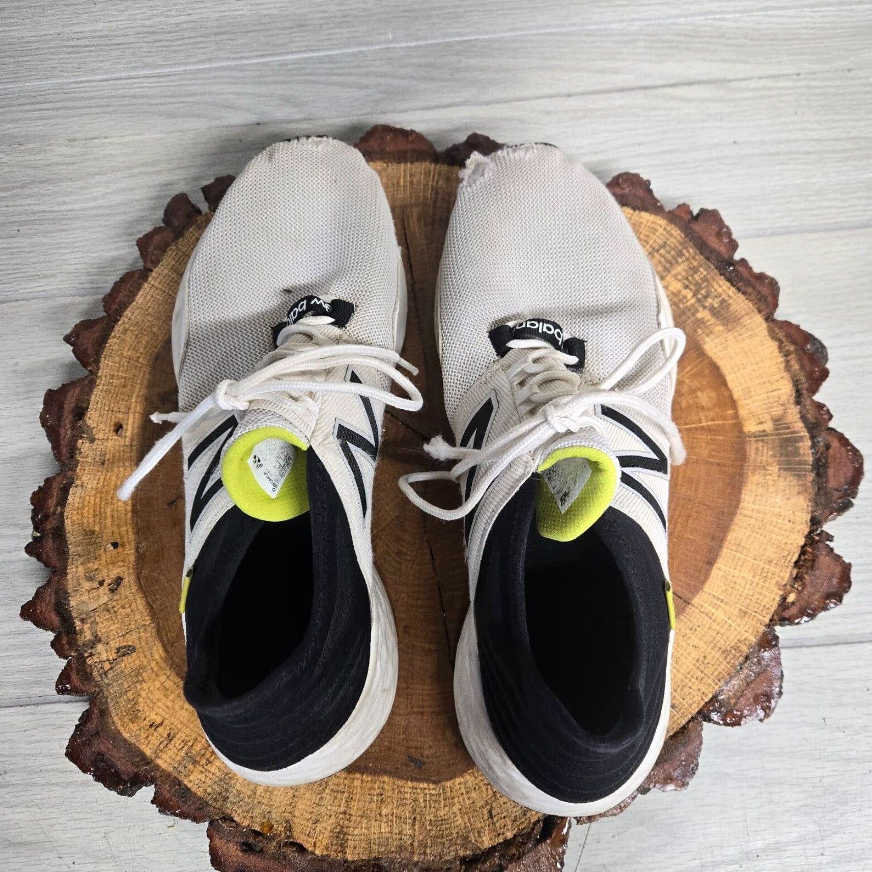 New Balance New Balance Fresh Foam Running Sneakers Mens Size 10.5 White Black Athletic Size US 10.5 / EU 43-44 - 5 Thumbnail