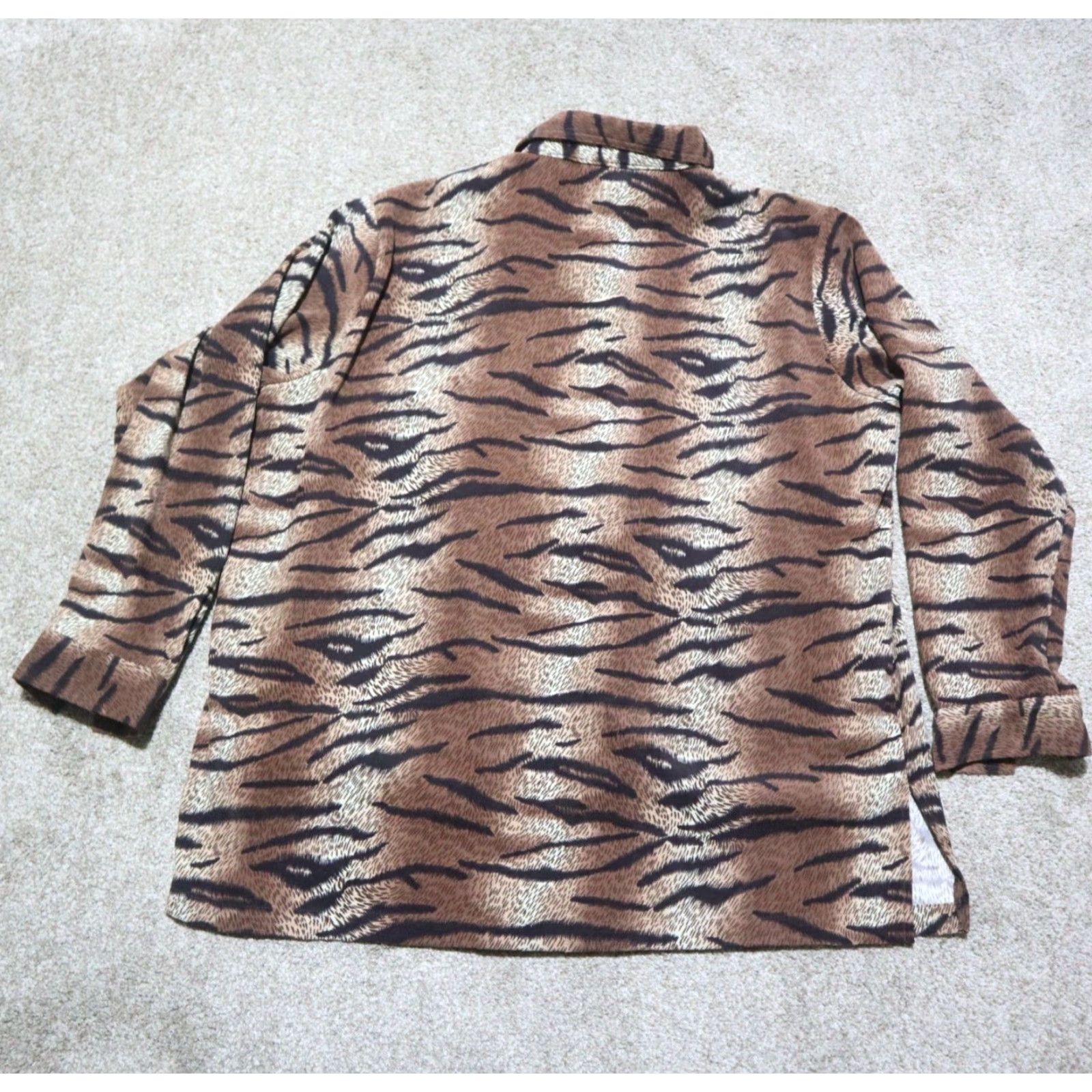 Vintage VINTAGE Jane Ashley Shirt Women's 18/20 Brown Animal Print Button-Front Long Sleeve Blouse Size M / US 6-8 / IT 42-44 - 8 Thumbnail