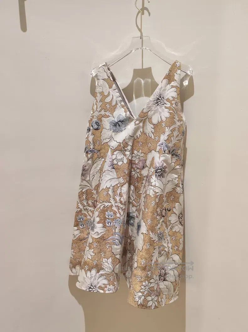 Fendi Fendi Runway style V-neck gold thread jacquard dress Size XS / US 0-2 / IT 36-38 - 3 Thumbnail