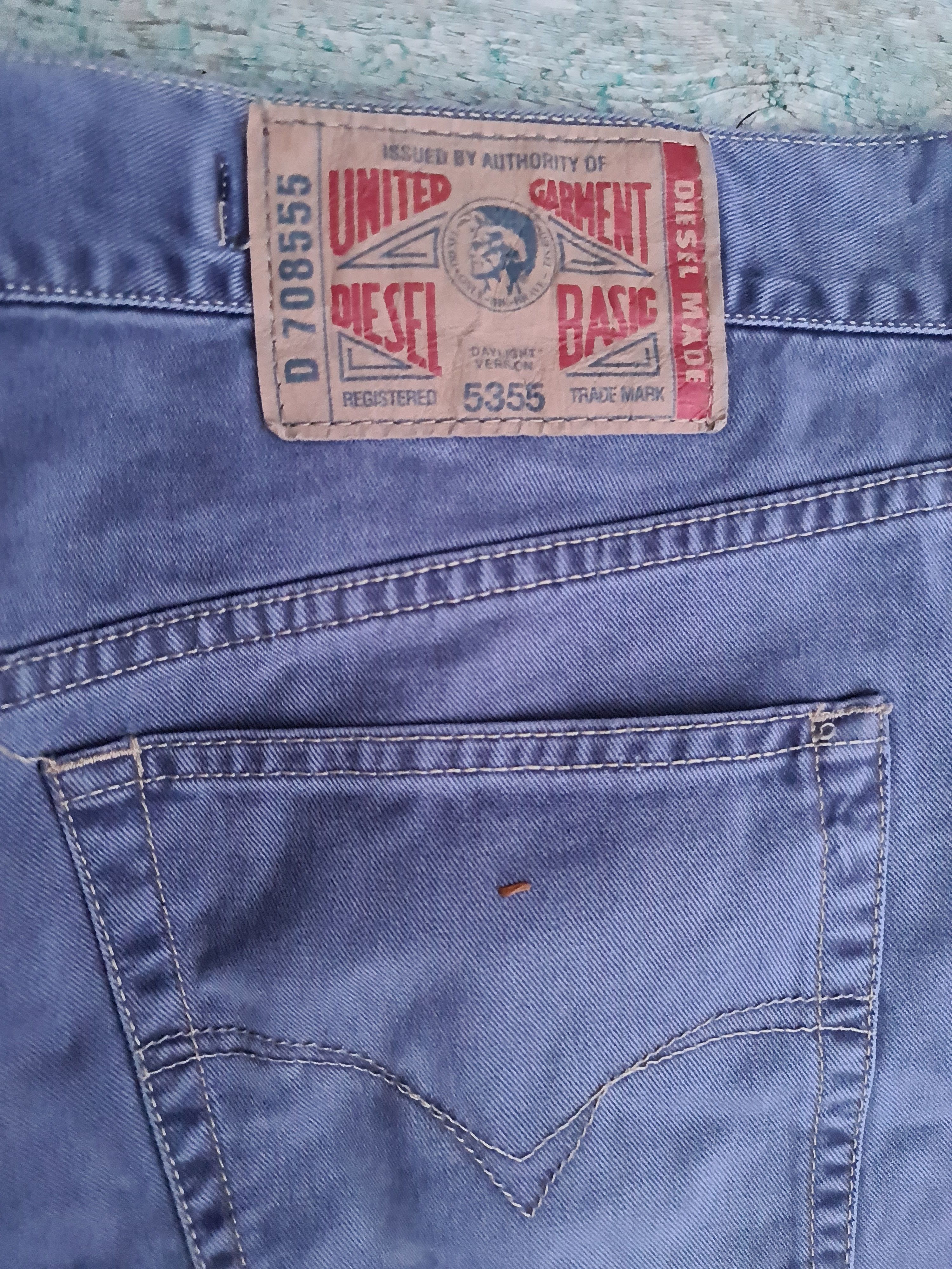 Diesel Vintage Diesel Basic Jeans shorts Size US 34 / EU 50 - 1 Thumbnail