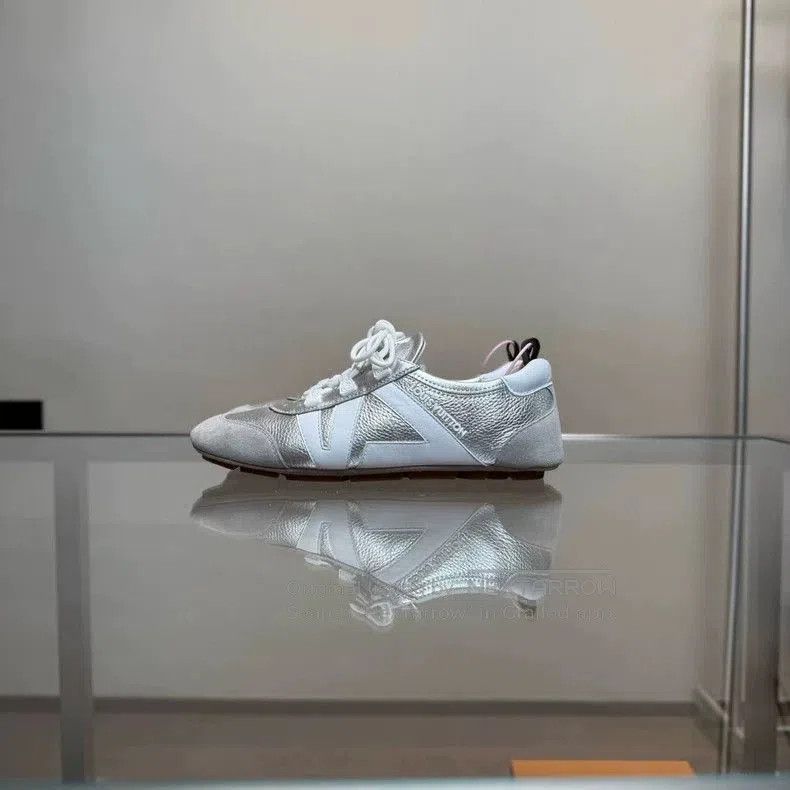 Louis Vuitton Louis Vuitton LV Sneakerina Silver Sneakers . Size US 10 / EU 43 - 3 Thumbnail