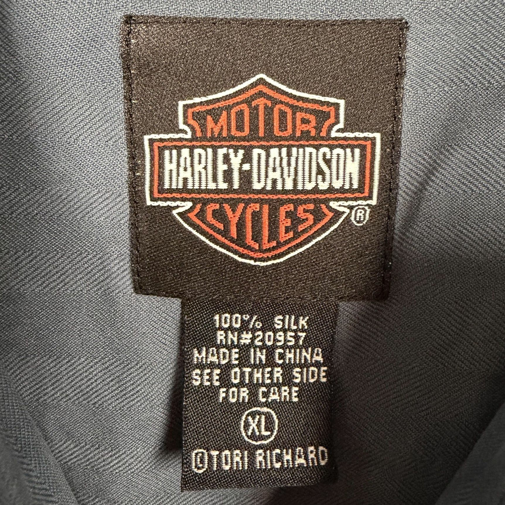 Harley Davidson VINTAGE Harley-Davidson Shirt XL Blue Silk Button-Up Short Sleeve Mens 100% Silk Embroidered Pocket Motorcycle Size US XL / EU 56 / 4 - 4 Thumbnail