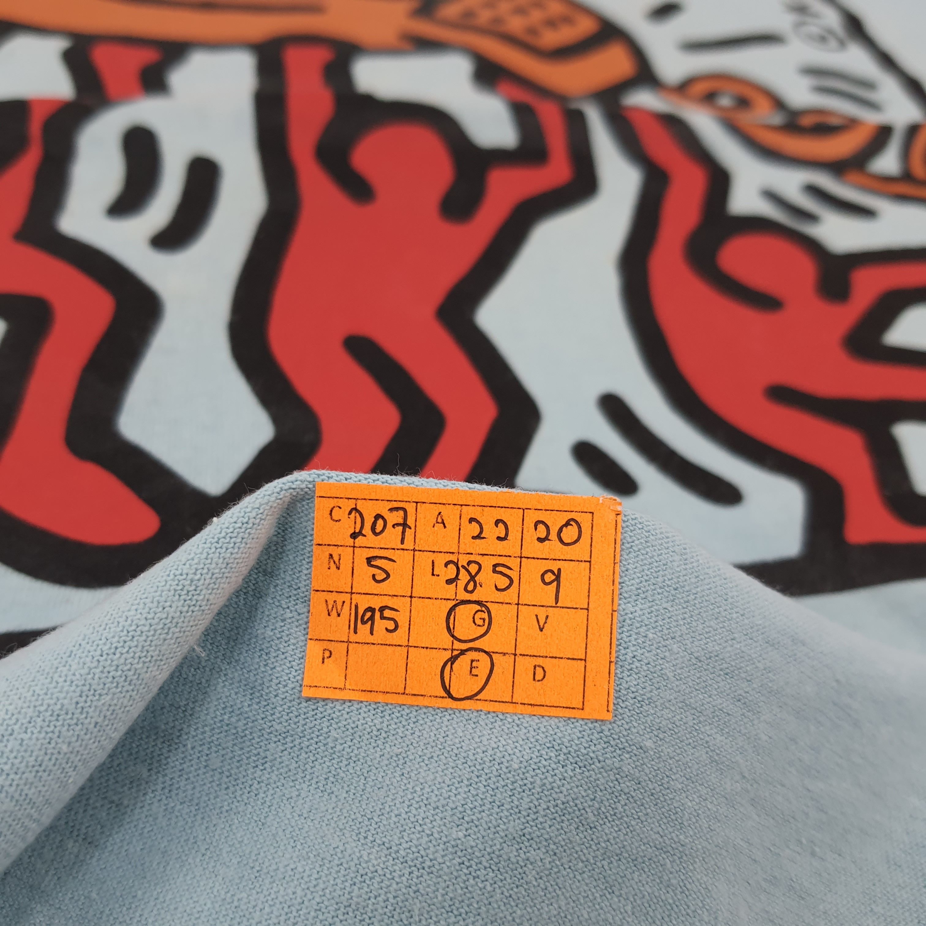 Keith Haring × Vintage Vintage Keith Haring Streetwear Tshirt Size US L / EU 52-54 / 3 - 9 Thumbnail