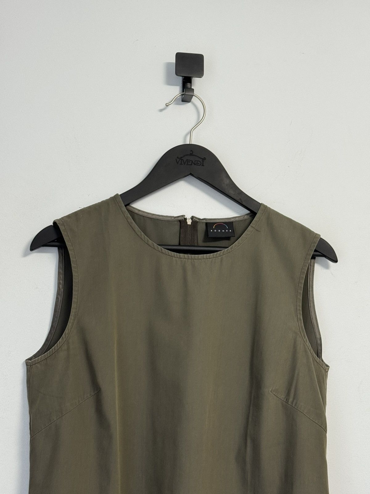 Bogner BOGNER Olive Green Shell Top Sleeveless Blouse Tank Shirt Size S / US 4 / IT 40 - 2 Thumbnail