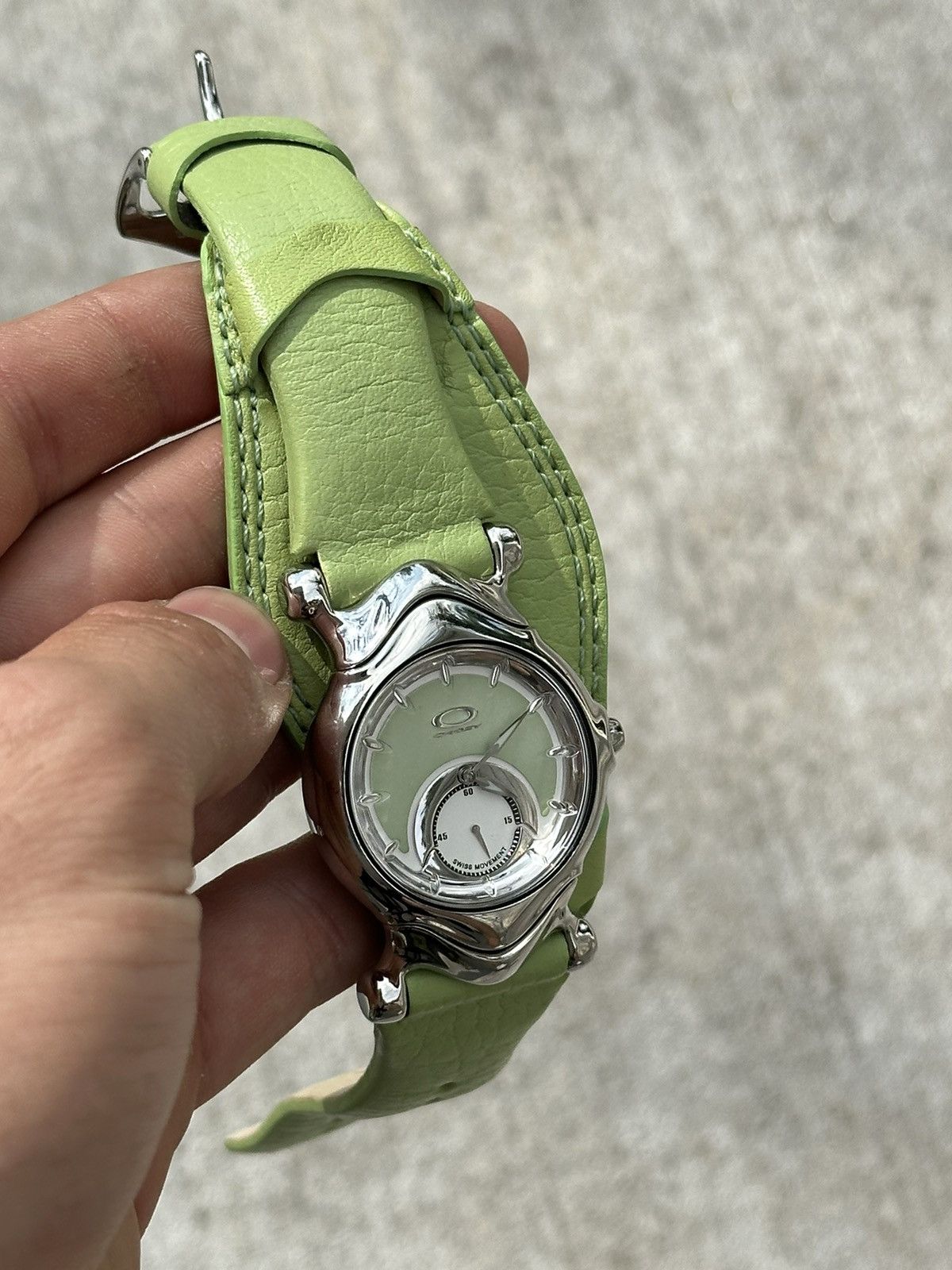 Oakley Vintage Y2K Oakley Jury saddleback sapphire crystal watch