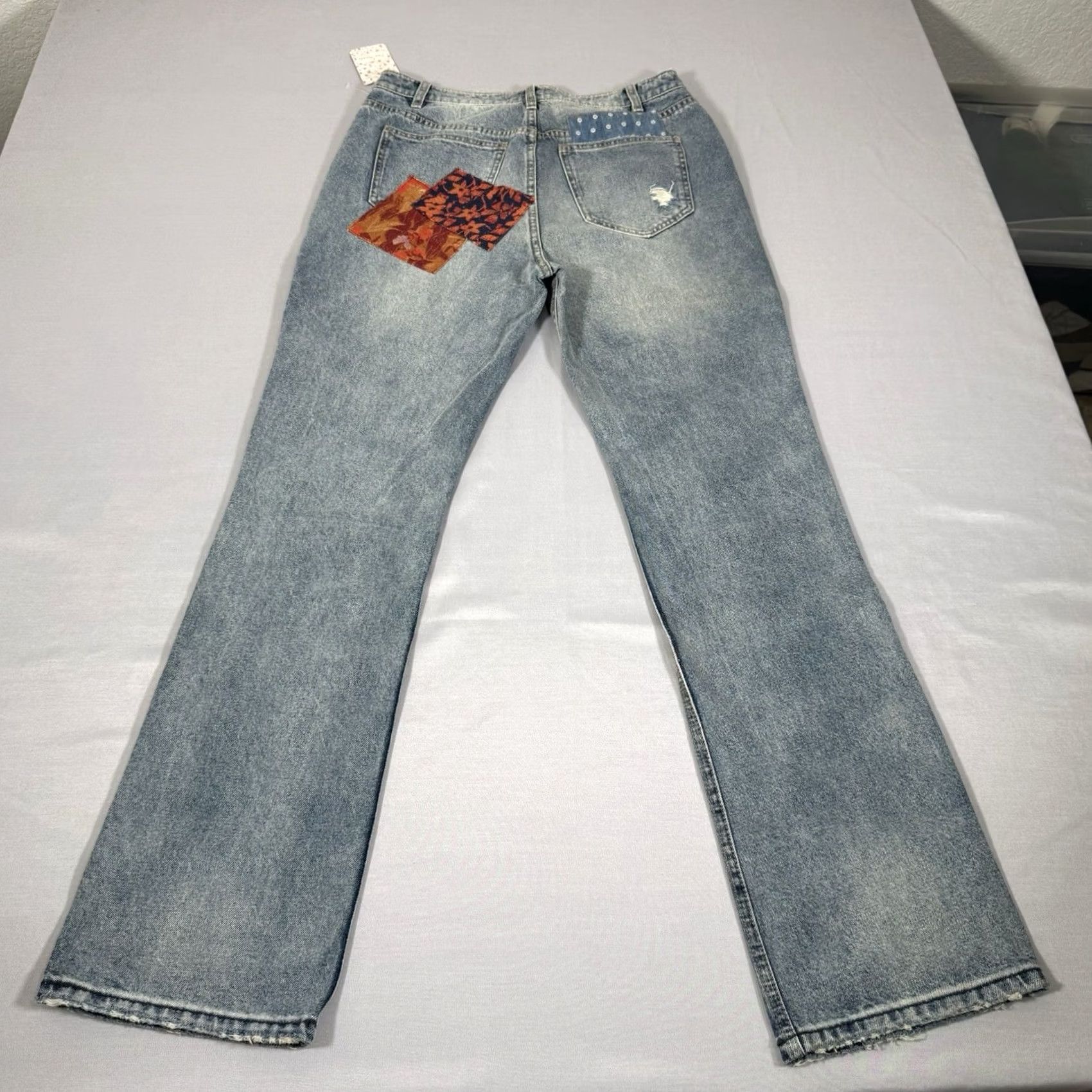 Free People Free People Jeans Womens 30 Patchwork Floral Orange Blossom Bootcut Hippie Boho Jeans Women 30 Blue Floral Patchwork Distressed 5-Pocket Rise High Size 30" / US 8 / IT 44 - 5 Thumbnail