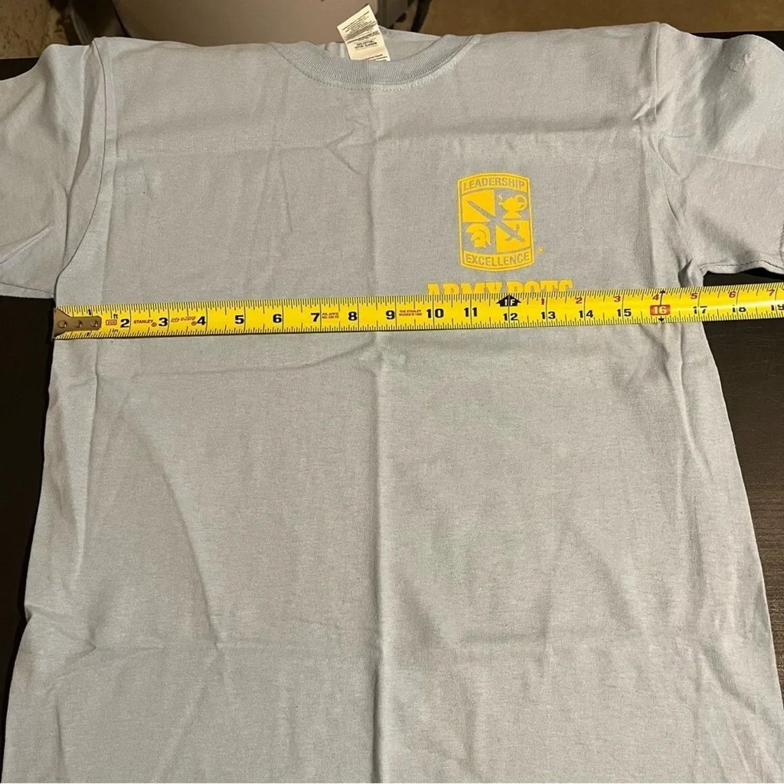 Gildan Army ROTC Men Leadership Excellence Crest Blue T-Shirt S New Size US S / EU 44-46 / 1 - 6 Thumbnail