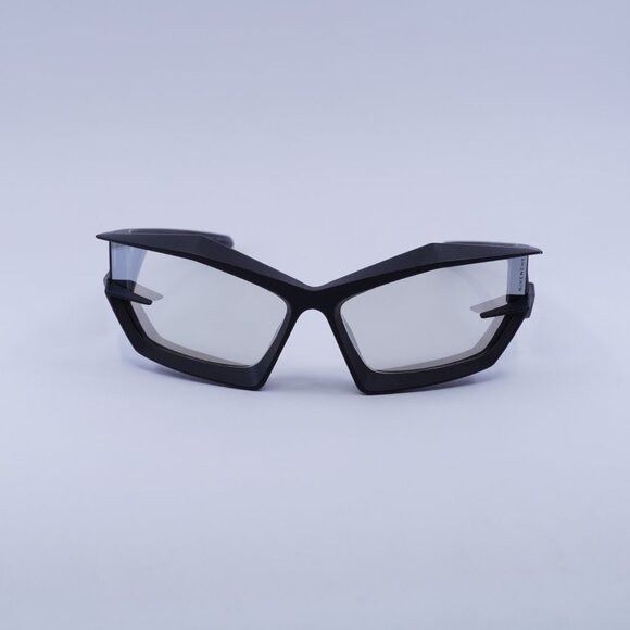 Givenchy Givenchy GV40049I 02C Sunglasses Matte Black Geometric Frame Size ONE SIZE - 2 Thumbnail