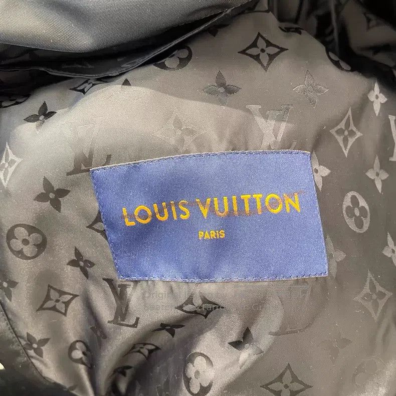 Louis Vuitton Louis Vuitton Multi-pocket jacket Size US L / EU 52-54 / 3 - 5 Thumbnail