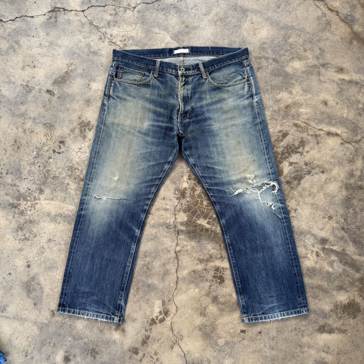 Japanese Brand VINTAGE JAPANESE FADED RIPPEP JEAN DENIM PANTS Size US 40 / EU 56 - 1 Thumbnail