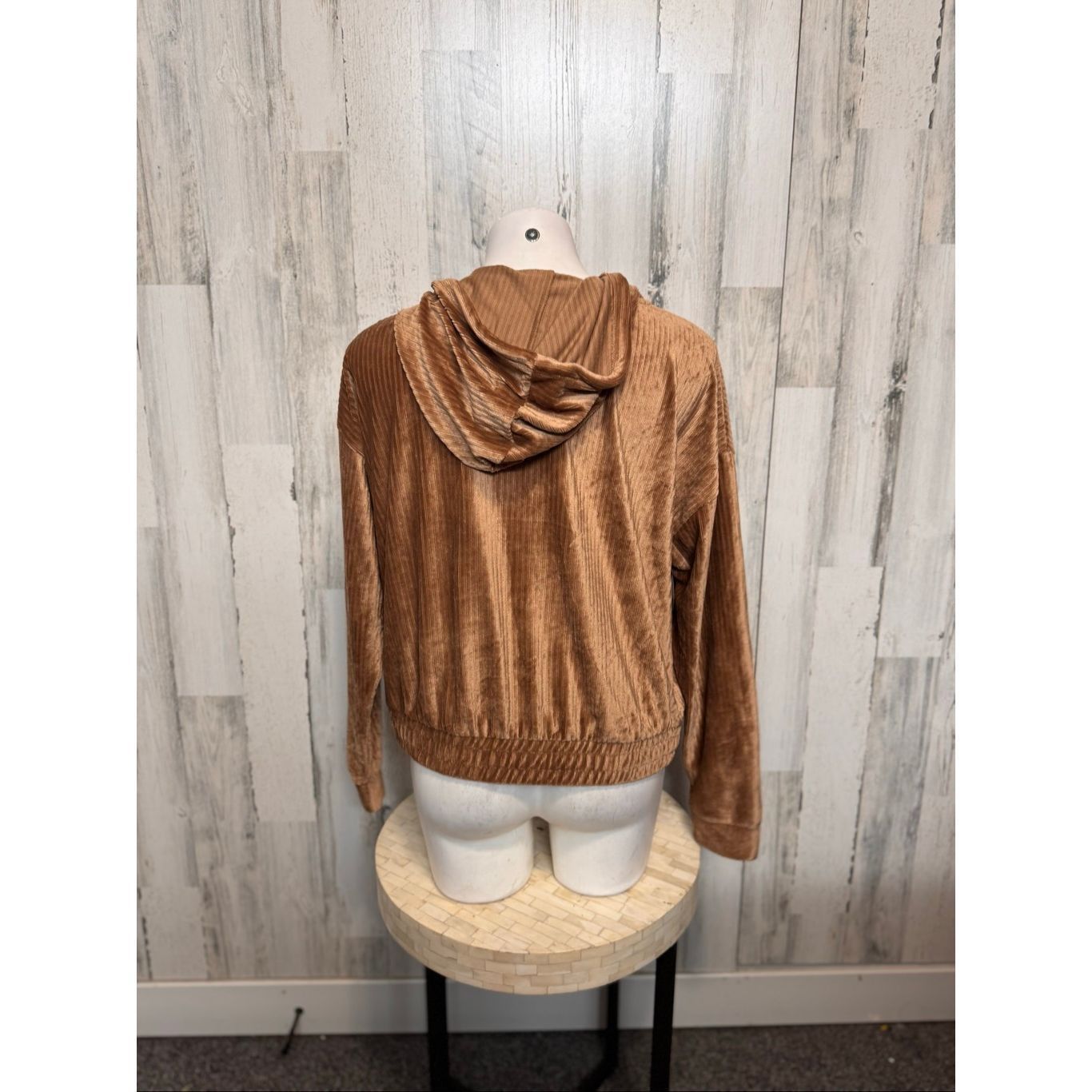Other No Boundaries Tan Velour Hoodie XXL 19 | Cozy Soft Ribbed Pullover | Plus Size Loungewear Size XXL / US 16-18 / IT 52-54 - 4 Thumbnail