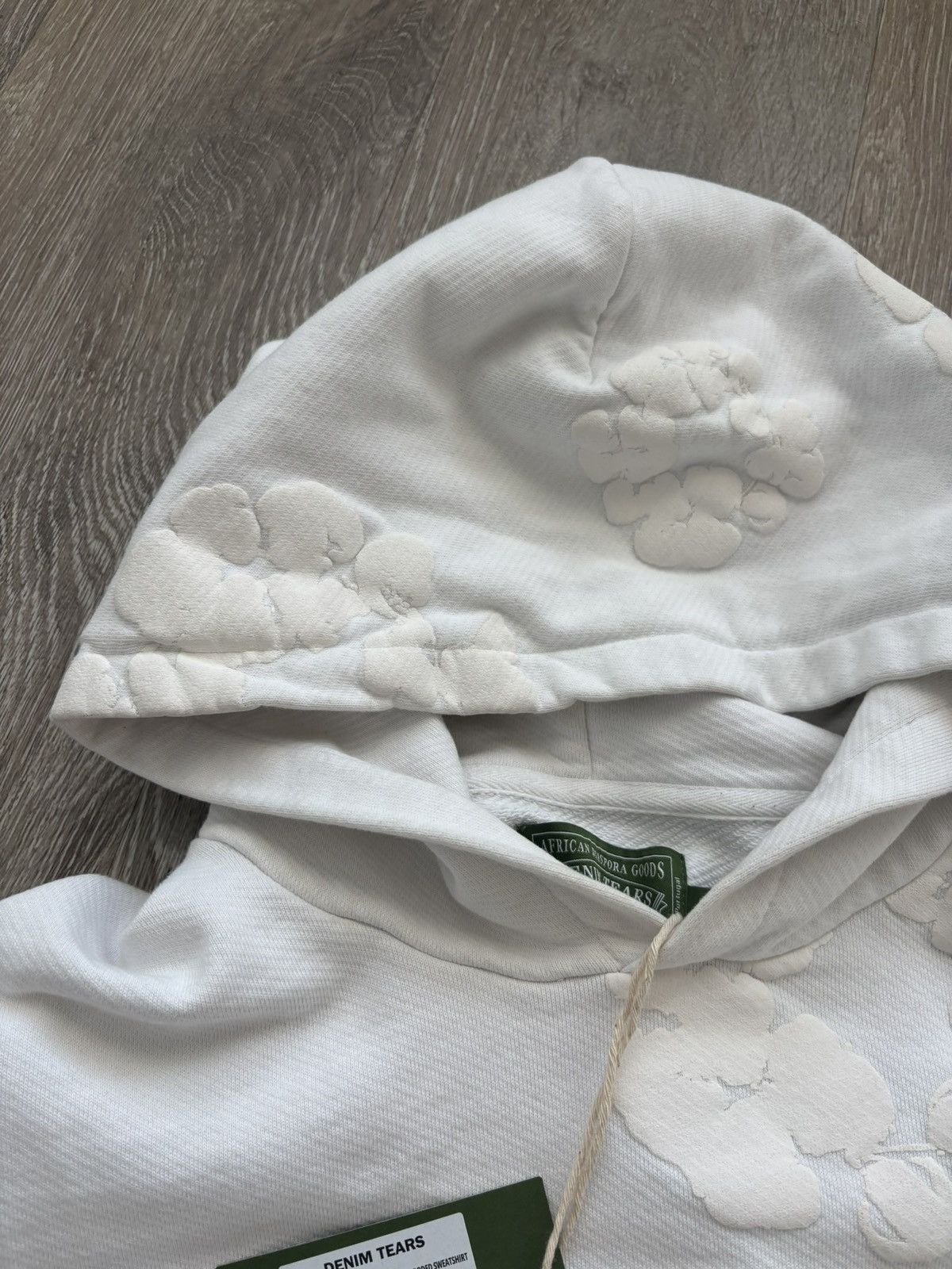 DENIM TEARS Denim Tears Mono Cotton Wreath Sweatshirt ‘White’ Size US M / EU 48-50 / 2 - 4 Thumbnail