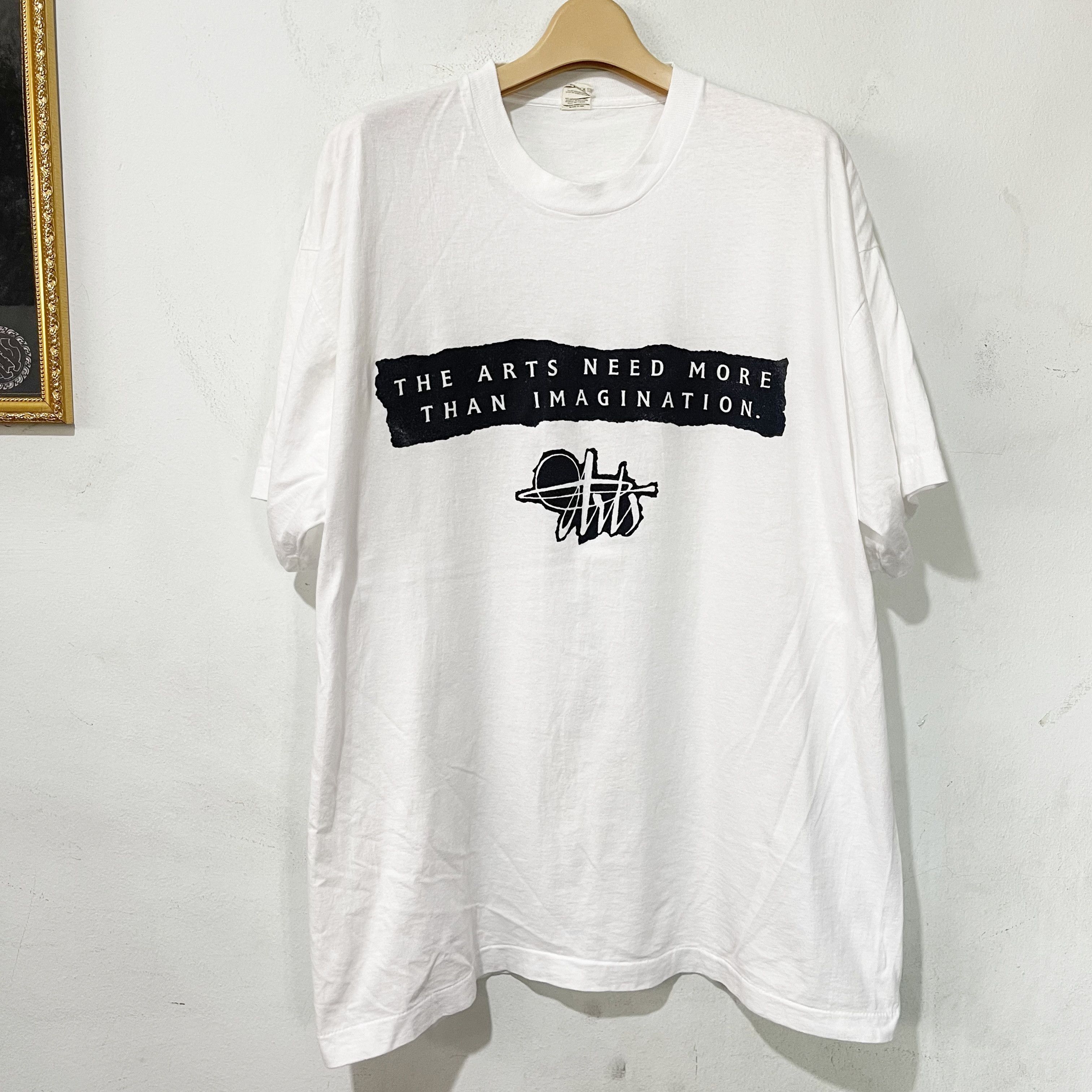 Louis Vuitton Vintage 90s The Arts Need More Than Imagination T-Shirt Size US XL / EU 56 / 4 - 1 Thumbnail