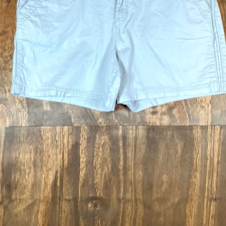 Eddie Bauer Eddie Bauer Womens Shorts Gray Midi Casual Wear Stretch 14 Bermuda Flat Front Activewear Casual Womens Shorts Gray 14 Size 36" / US 14 / IT 50 - 3 Thumbnail