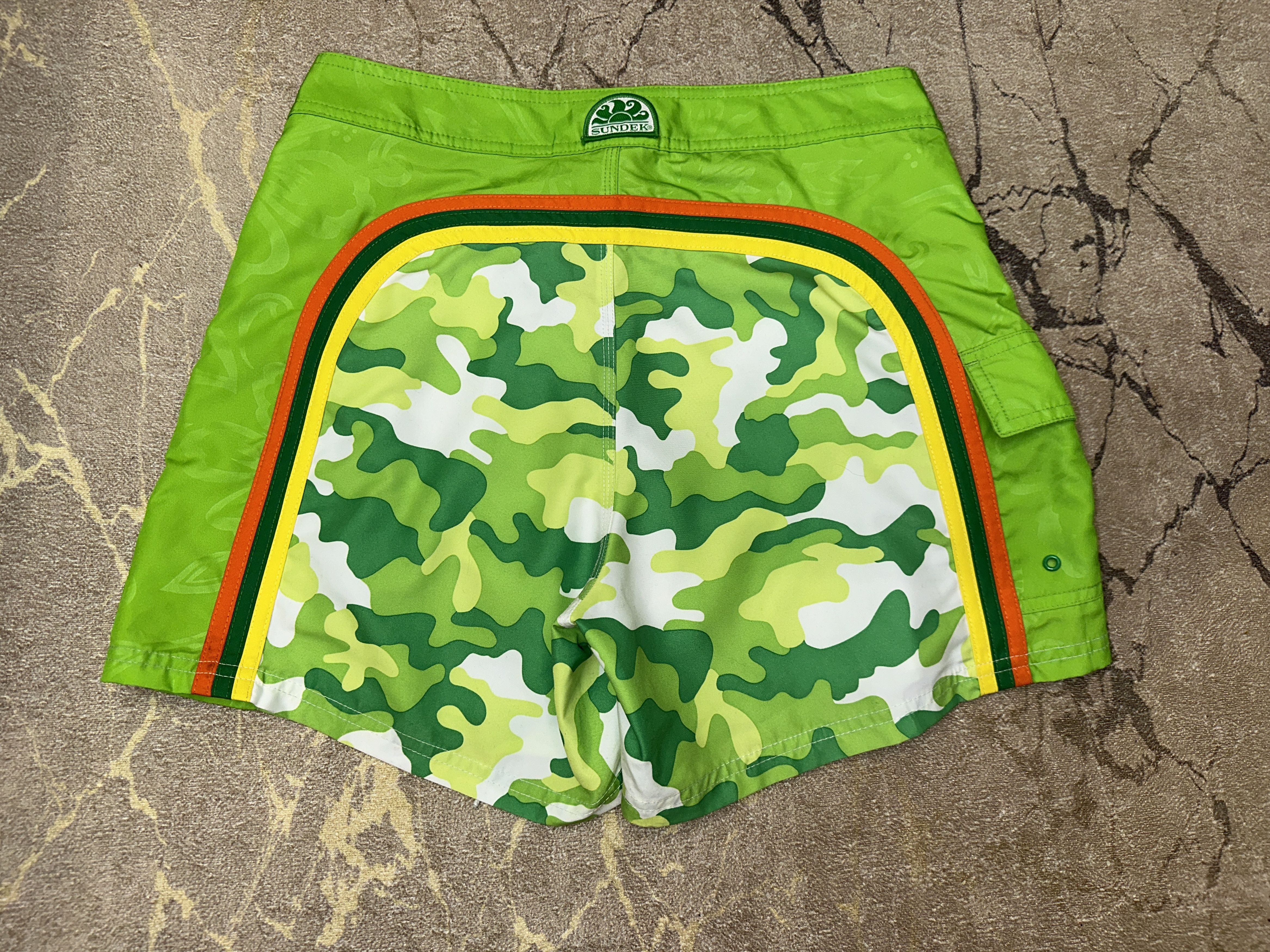 Sundek Sundek 29 Camouflage Beach Shorts Trunks BathSuit Size 29 S Size US 29 - 1 Thumbnail