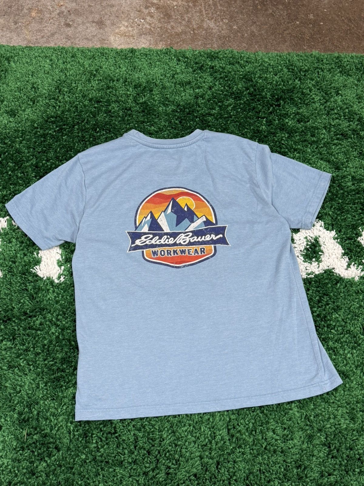 Eddie Bauer Eddie Bauer Workwear Pocket Distressed Logo Tee Blue Large Size US L / EU 52-54 / 3 - 5 Thumbnail