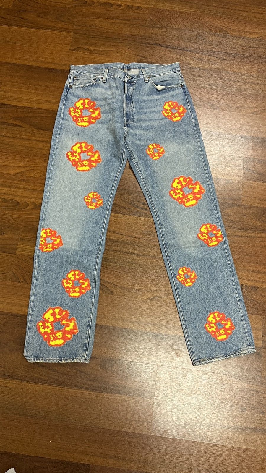 DENIM TEARS Denim Tears Offset Light wash Jeans 36x34 Size US 36 / EU 52 - 1 Thumbnail