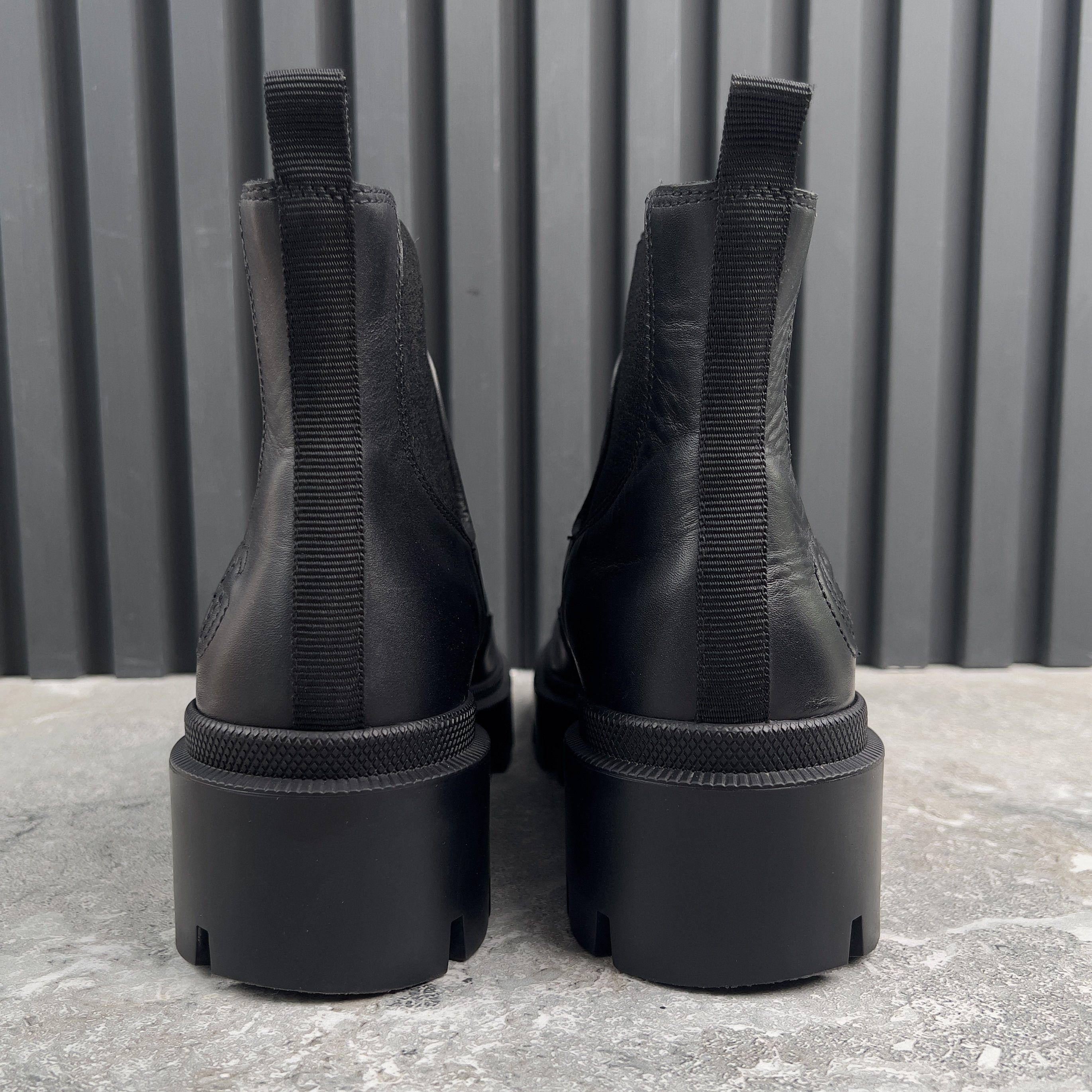 Gucci GG Matelasse Chelsea Boots Booties Leather Size US 9 / IT 39 - 9 Thumbnail